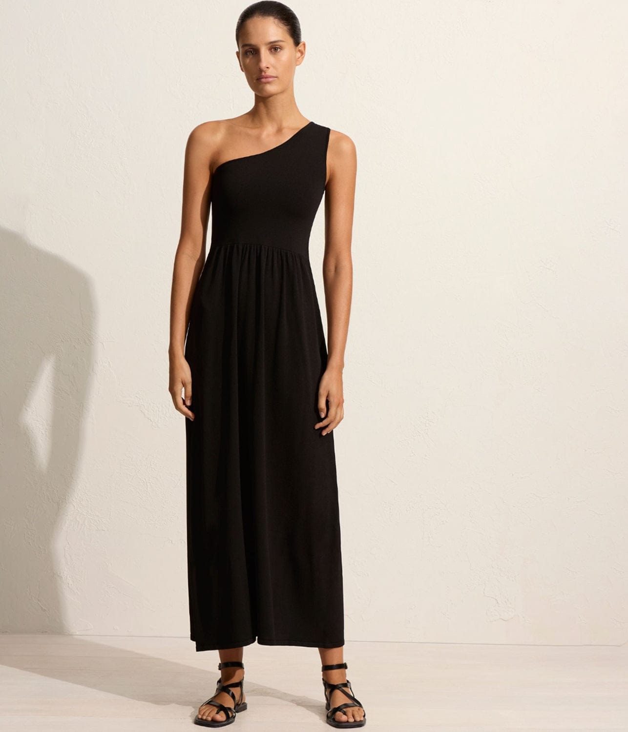 ASYMMETRIC KNIT DRESS- BLACK | MATTEAU | MATTEAU ASYMMETRIC KNIT DRESS- BLACK