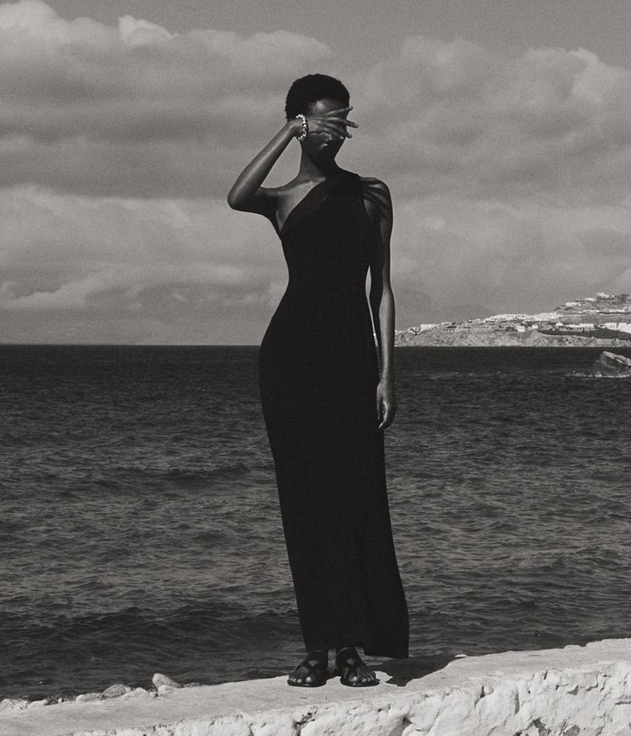 ASYMMETRIC KNIT DRESS- BLACK | MATTEAU | MATTEAU ASYMMETRIC KNIT DRESS- BLACK