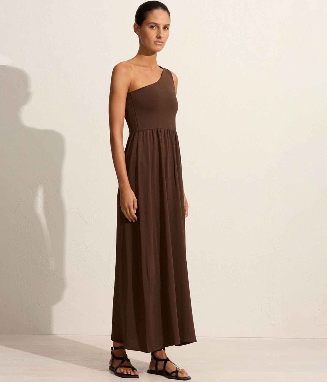 ASYMMETRIC KNIT DRESS-CACAO | MATTEAU | MATTEAU ASYMMETRIC KNIT DRESS-CACAO