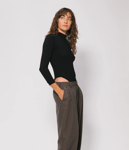 BLACK LS BODY SUIT | SOMETHING VERY SPECIAL SOMETHING VERY SPECIAL BLACK LONG SLEEVE BODY SUIT