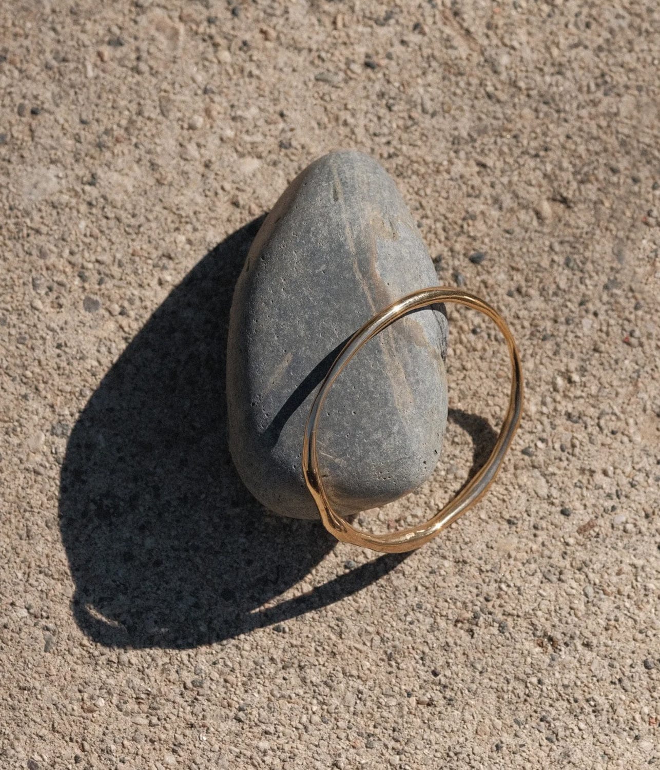 BLUE BANGLE- GOLD | JASMIN SPARROW | JASMIN SPARROW BLUE BANGLE- GOLD