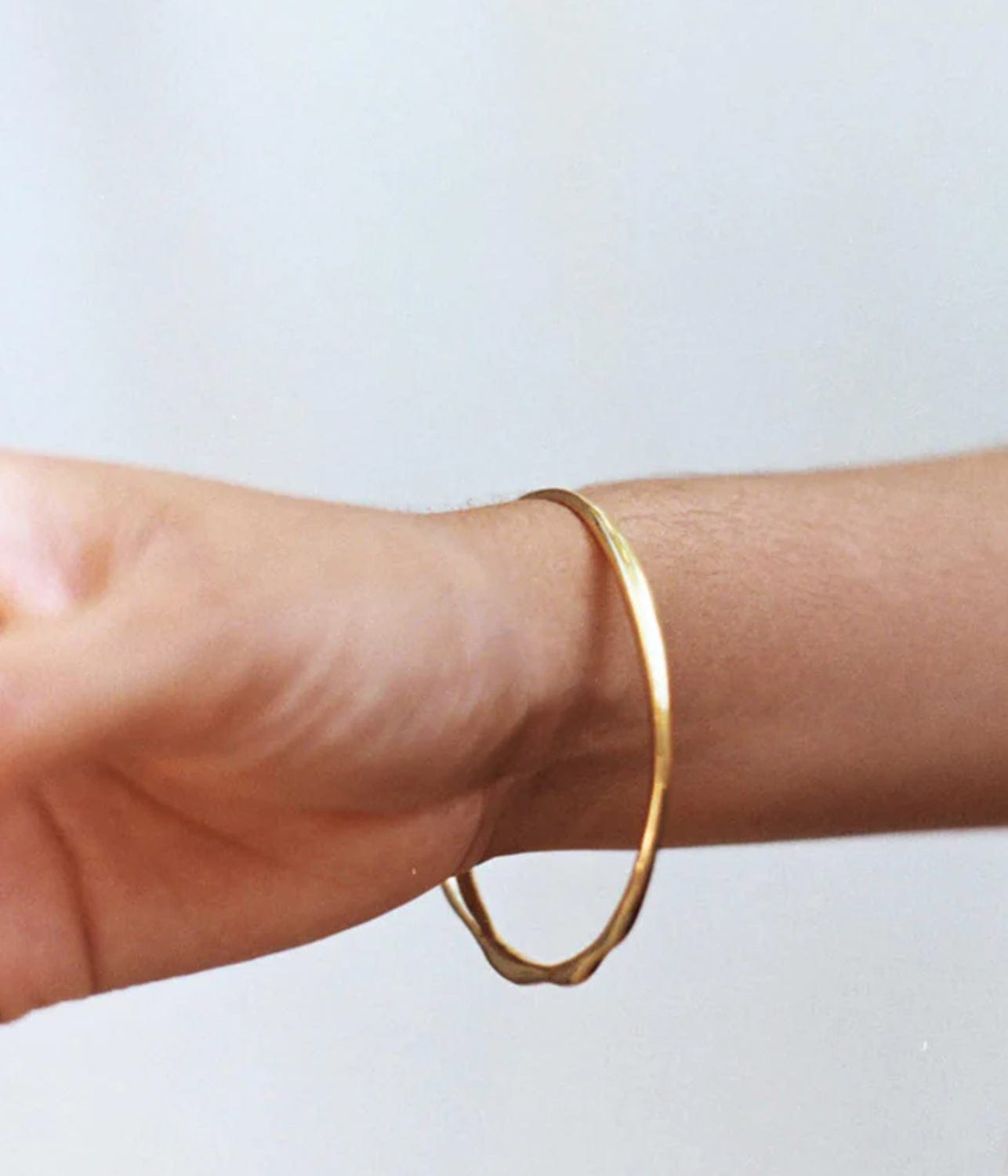 BLUE BANGLE- GOLD | JASMIN SPARROW | JASMIN SPARROW BLUE BANGLE- GOLD