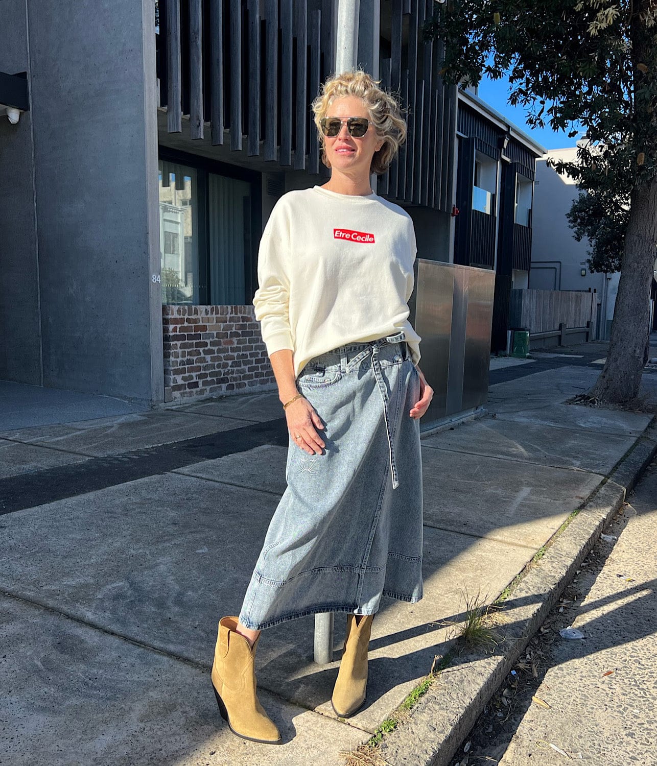 BOYFRIEND SWEATSHIRT-ECRU | ÉTRE CECILE | ÉTRE CÉCILE BOYFRIEND SWEATSHIRT-ECRU