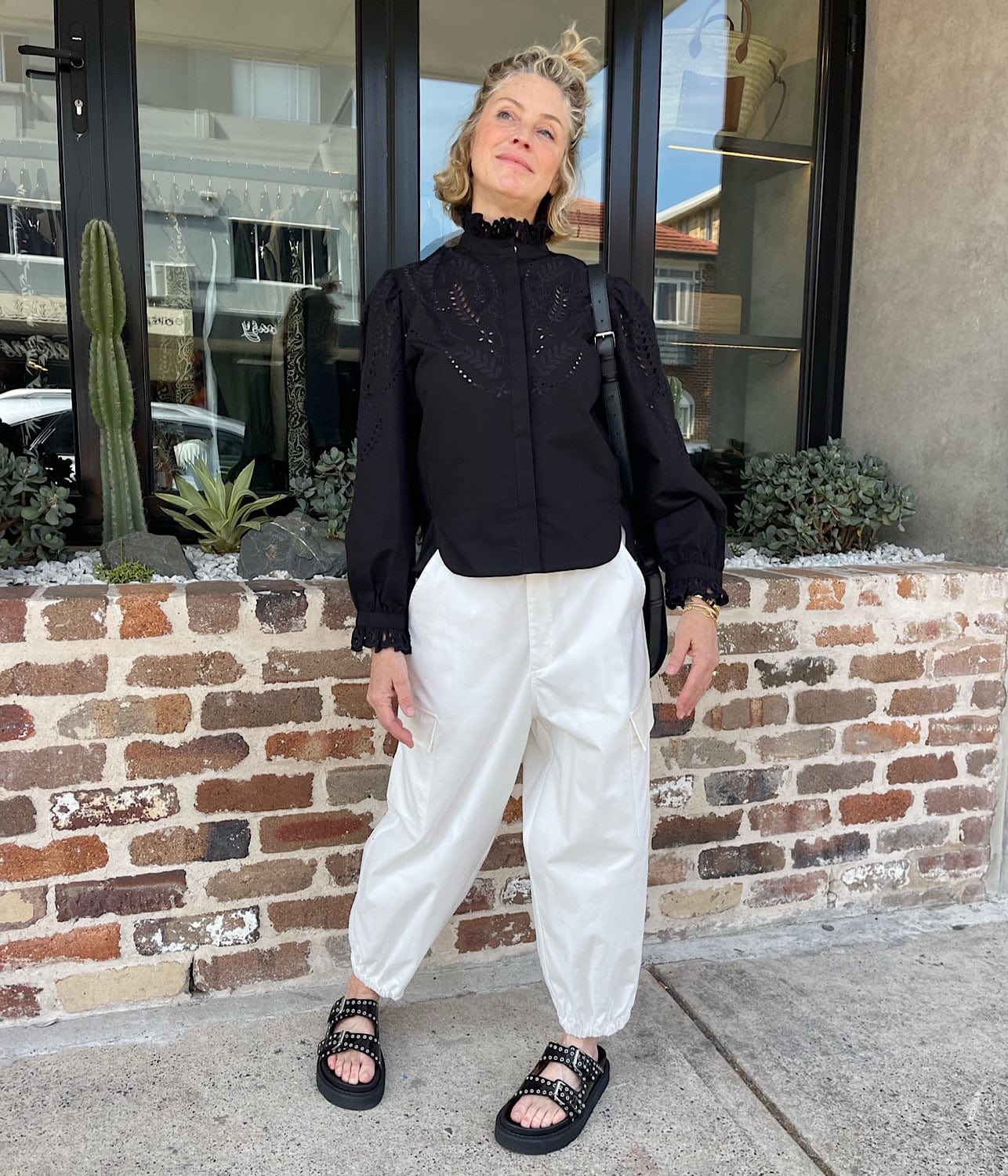 COTTON CANVAS CARGO PANT- WHITE | BASSIKE | BASSIKE COTTON CANVAS CARGO PANT- WHITE