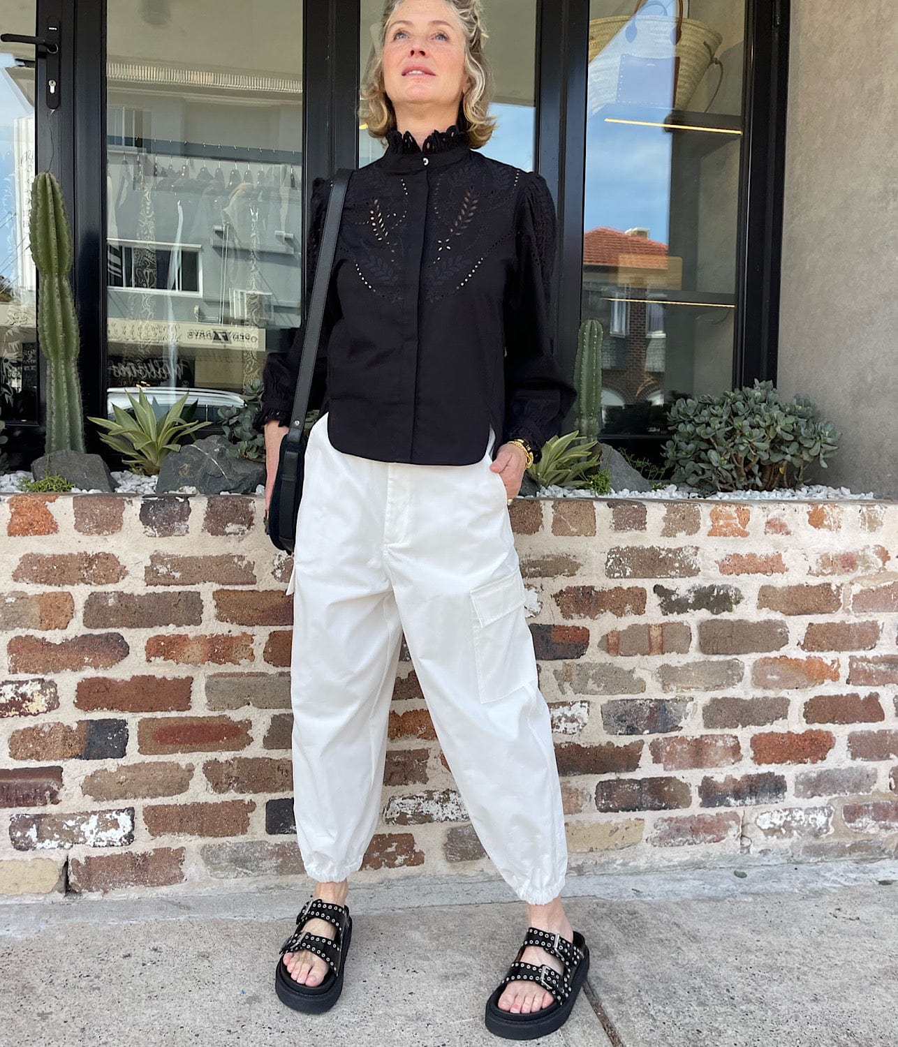 COTTON CANVAS CARGO PANT- WHITE | BASSIKE | BASSIKE COTTON CANVAS CARGO PANT- WHITE