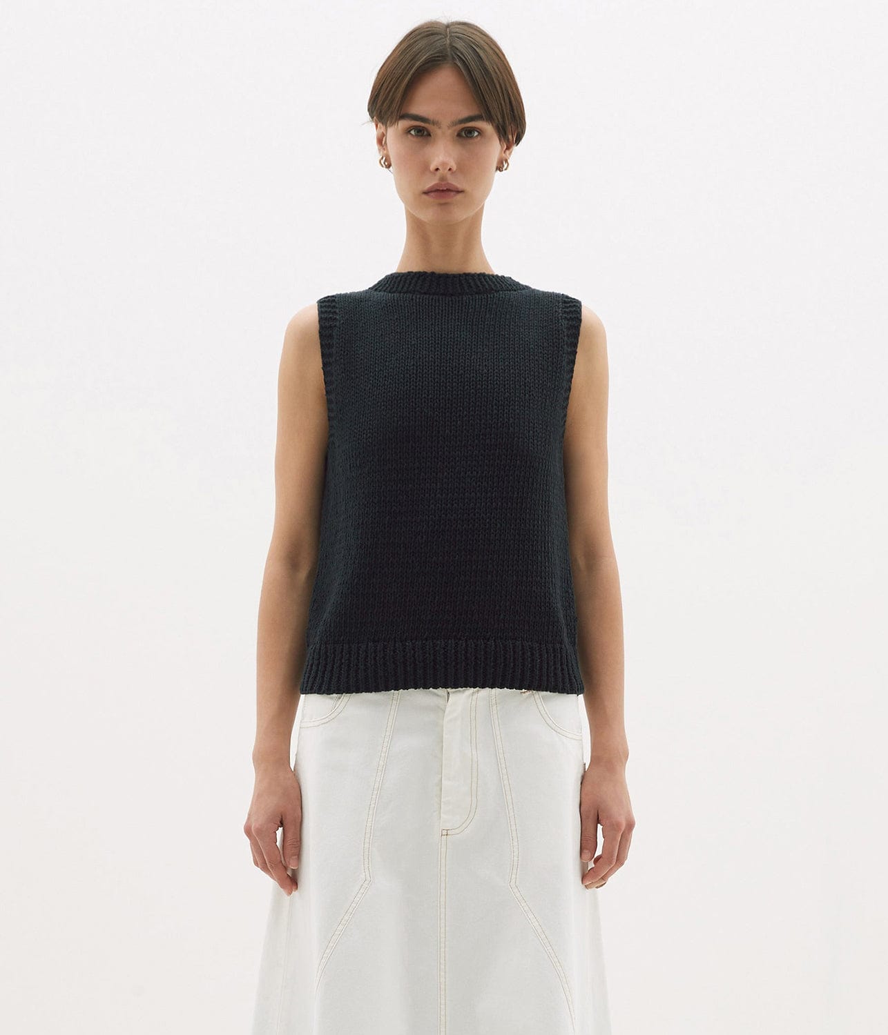 COTTON LINEN KNITTED TANK- BLACK | BASSIKE | BASSIKE COTTON LINEN KNITTED TANK- BLACK