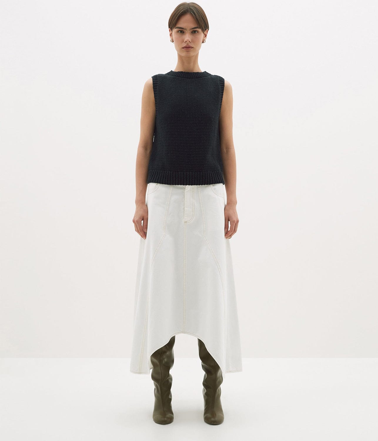 COTTON LINEN KNITTED TANK- BLACK | BASSIKE | BASSIKE COTTON LINEN KNITTED TANK- BLACK