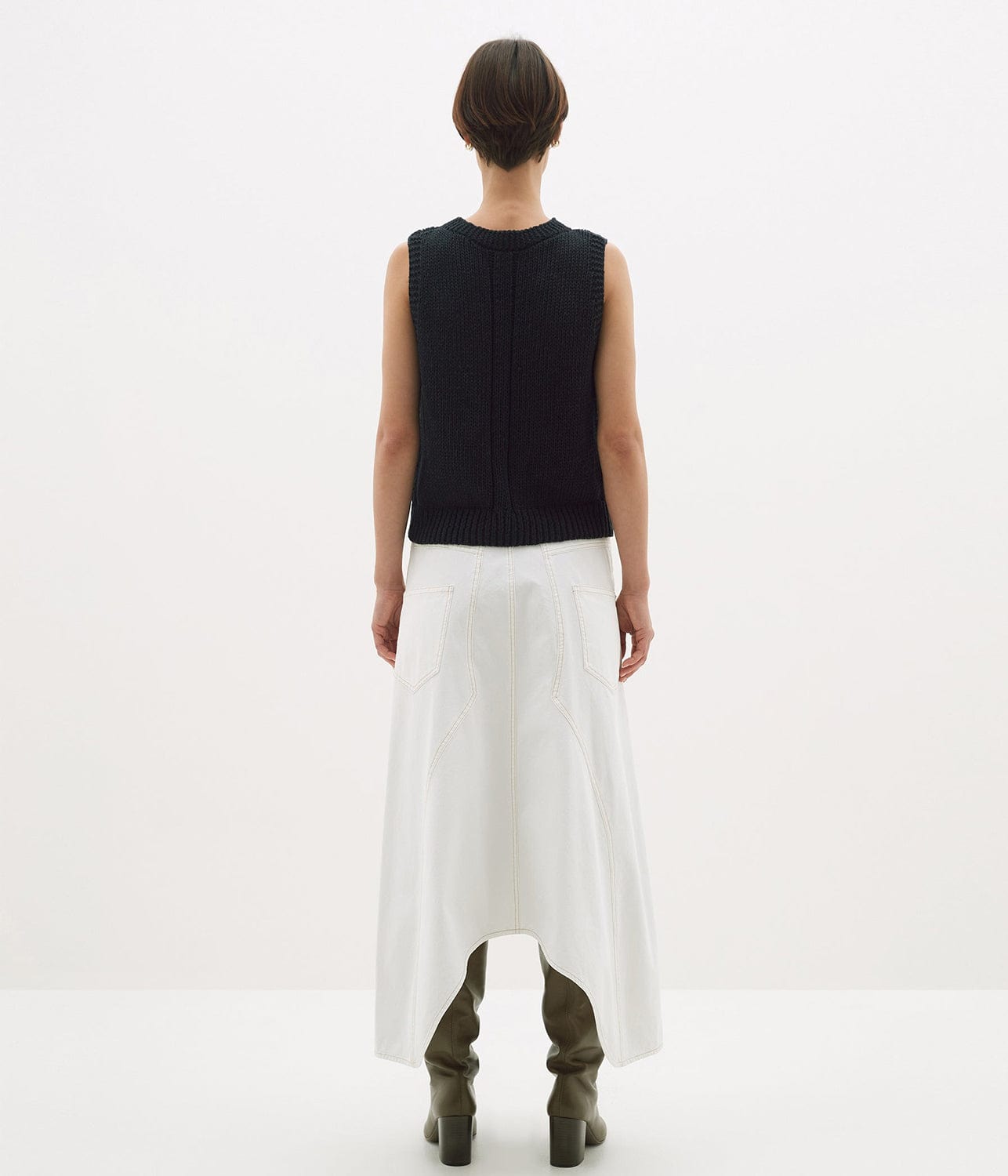 COTTON LINEN KNITTED TANK- BLACK | BASSIKE | BASSIKE COTTON LINEN KNITTED TANK- BLACK
