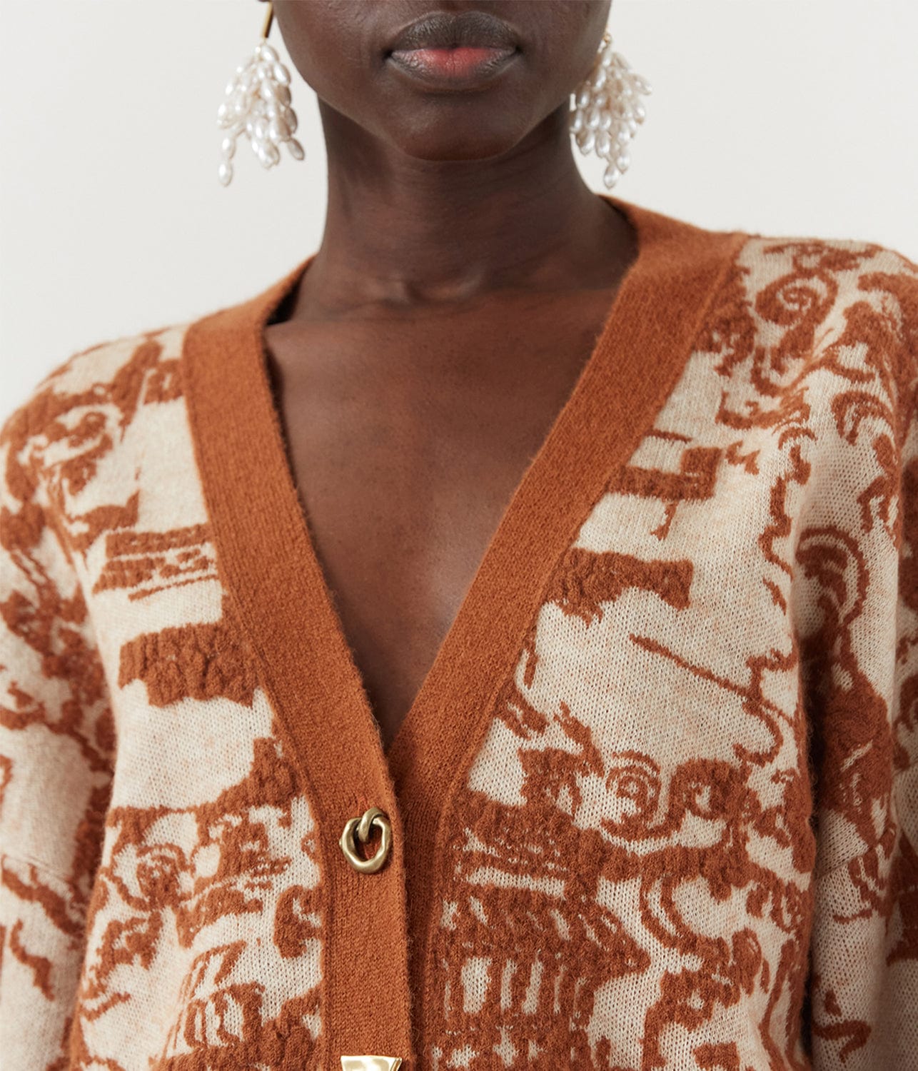 EM JACQUARD CARDIGAN- BROWN | REJINA PYO | REJINA PYO EM JACQUARD CARDIGAN- BROWN