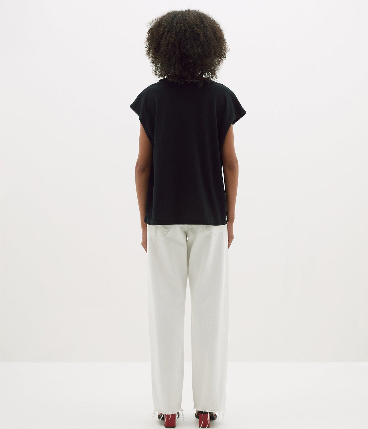 FINE BIND SCOOP NECK TANK- BLACK | BASSIKE | BASSIKE FINE BIND SCOOP NECK TANK- BLACK