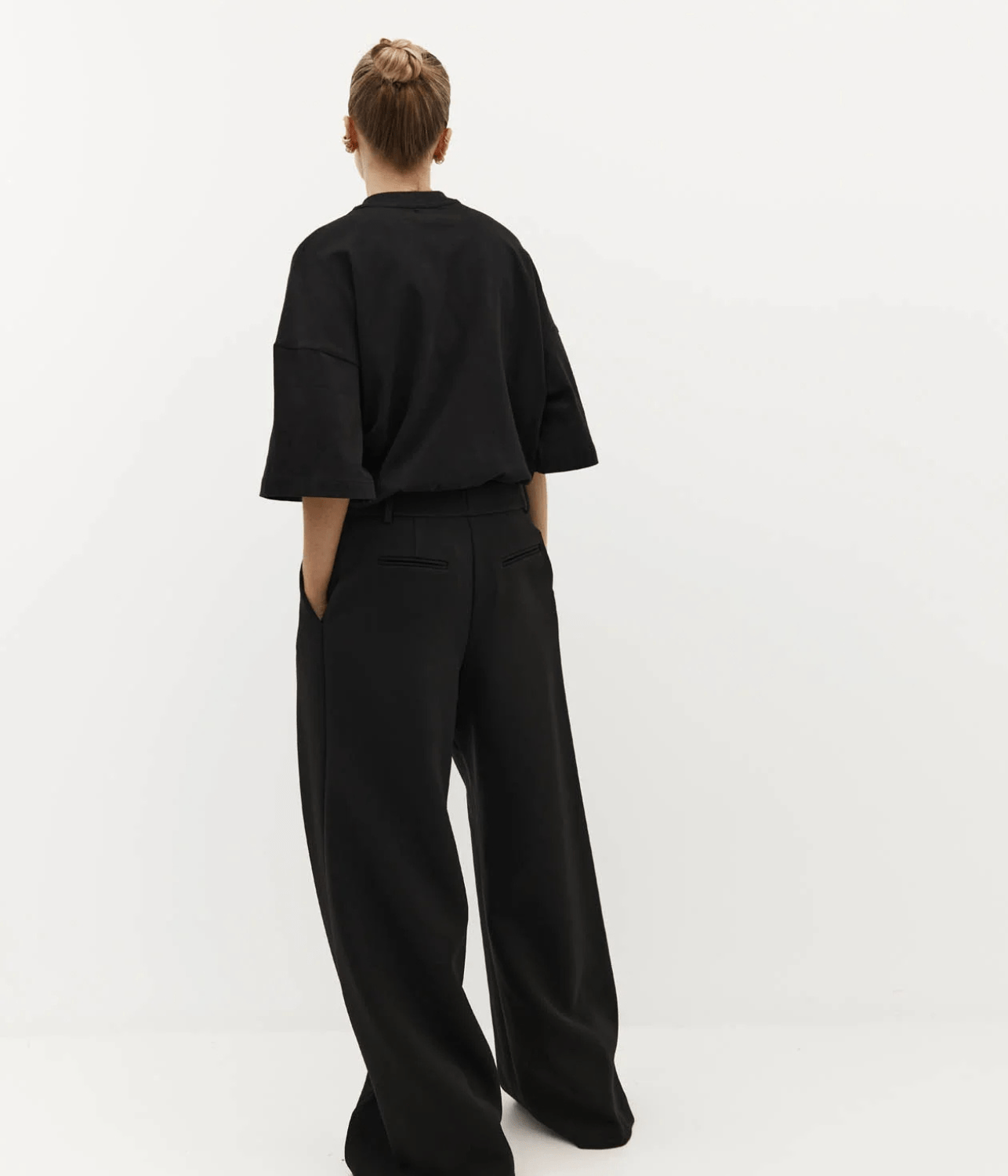 GIBSON T-SHIRT- BLACK | HARRIS TAPPER | HARRIS TAPPER GIBSON T-SHIRT- BLACK