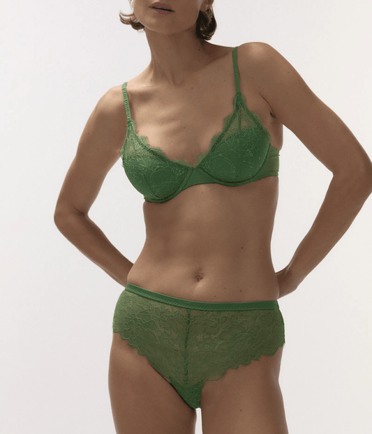 GLORIA | LOVE STORIES  LOVE STORIES GLORIA