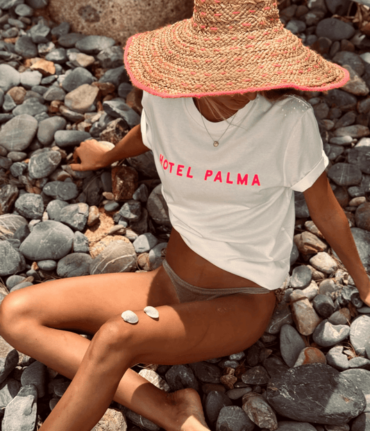 HOTEL PALMA T-SHIRT | PINK | LITTLE PALMA LITTLE PALMA HOTEL PALMA T-SHIRT | PINK
