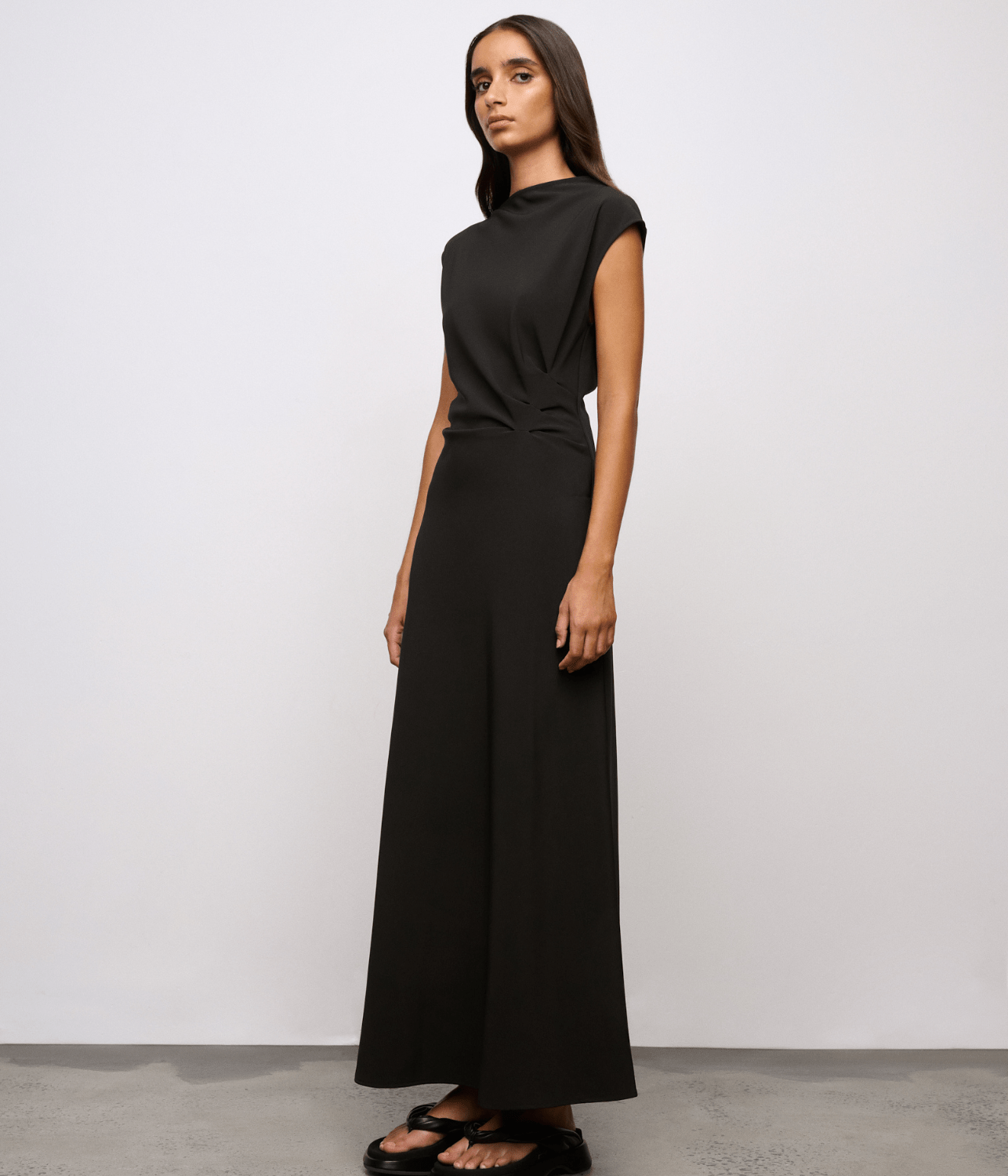 RAEF MIDI DRESS | ONE OF OTHERS ONE OF OTHERS RAEF MIDI DRESS