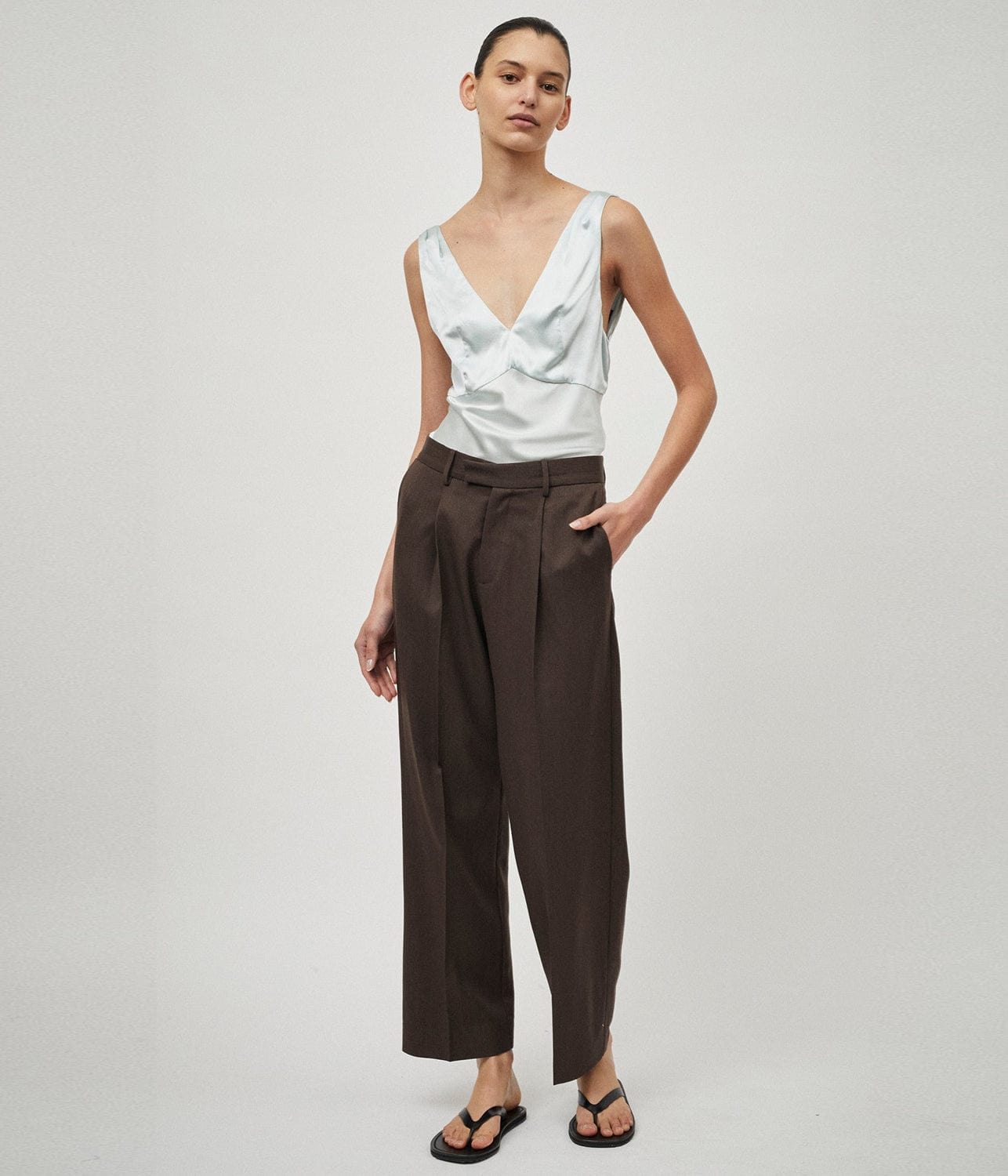 RELAXED PLEAT TROUSER-CHOCOLATE | BEARE PARK | BEARE PARK RELAXED PLEAT TROUSER-CHOCOLATE