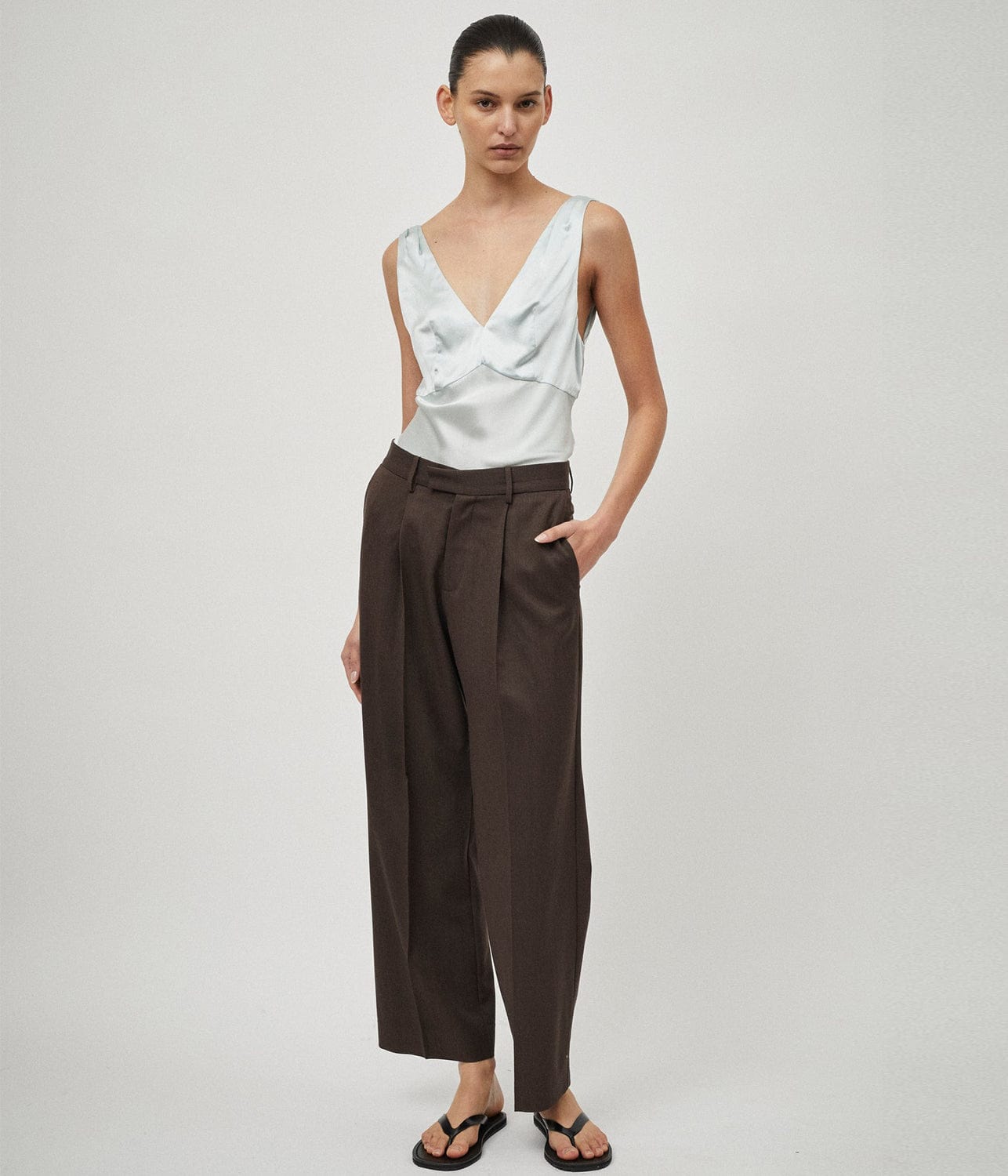 RELAXED PLEAT TROUSER-CHOCOLATE | BEARE PARK | BEARE PARK RELAXED PLEAT TROUSER-CHOCOLATE