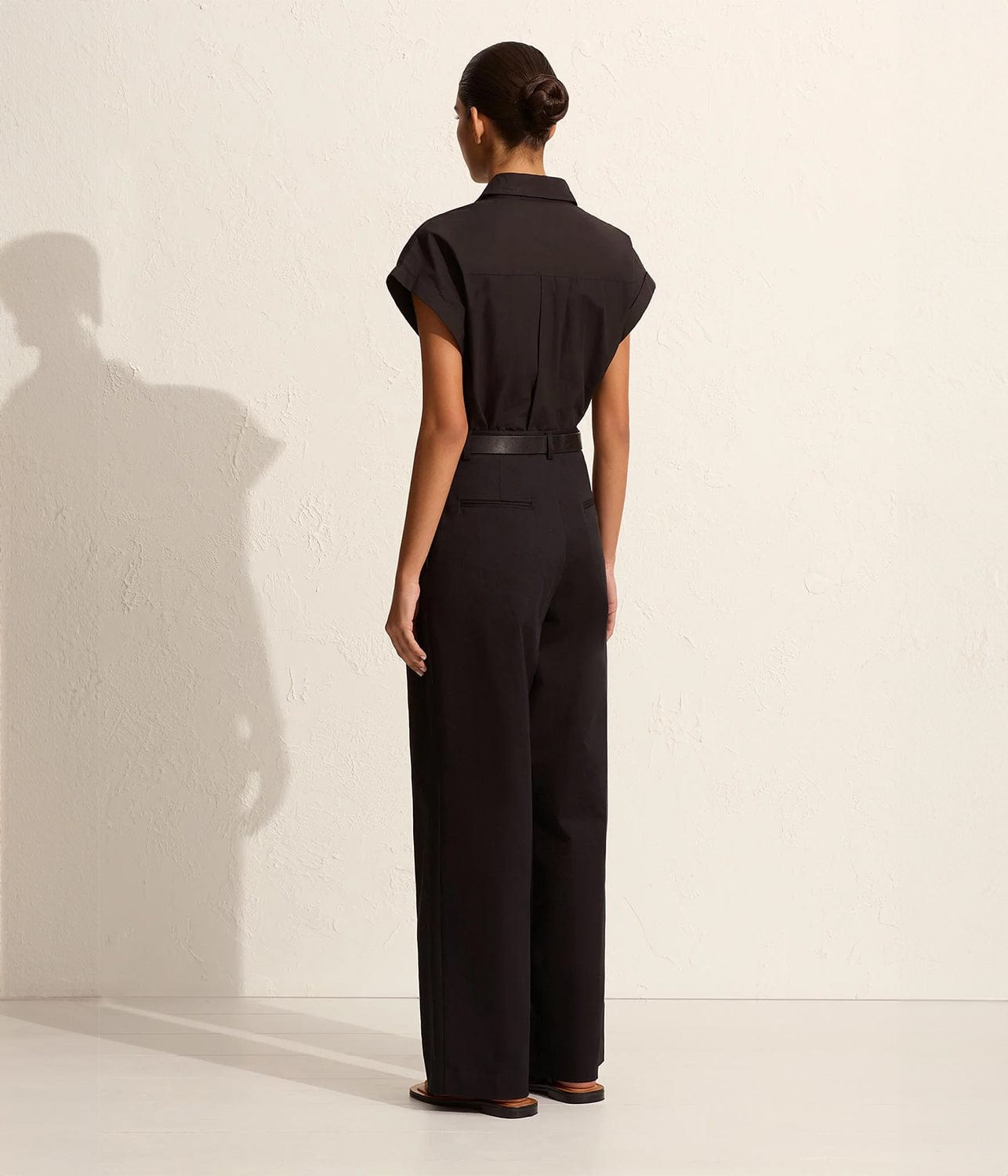 RELAXED SLEEVELESS SHIRT- BLACK | MATTEAU | MATTEAU RELAXED SLEEVELESS SHIRT- BLACK