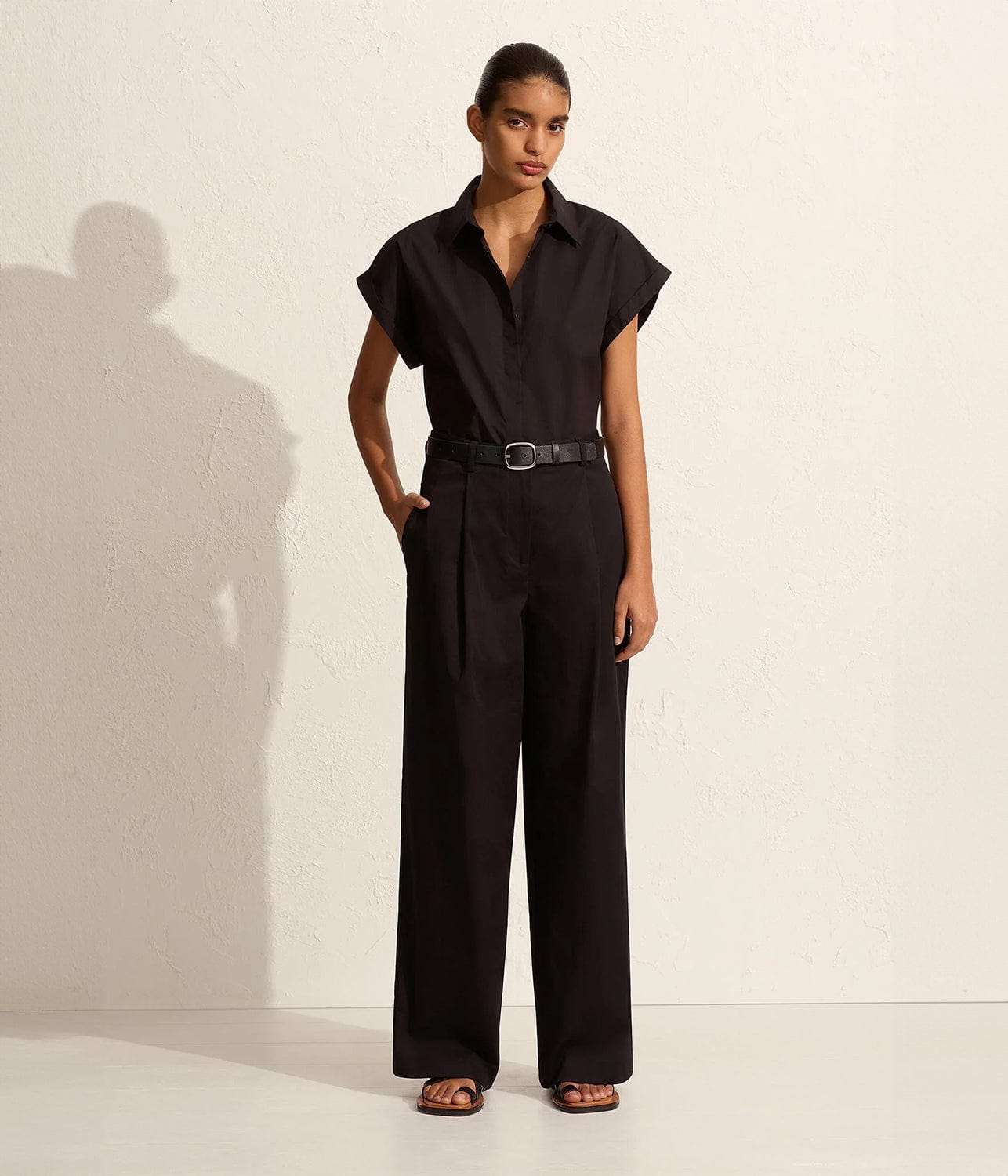 RELAXED SLEEVELESS SHIRT- BLACK | MATTEAU | MATTEAU RELAXED SLEEVELESS SHIRT- BLACK