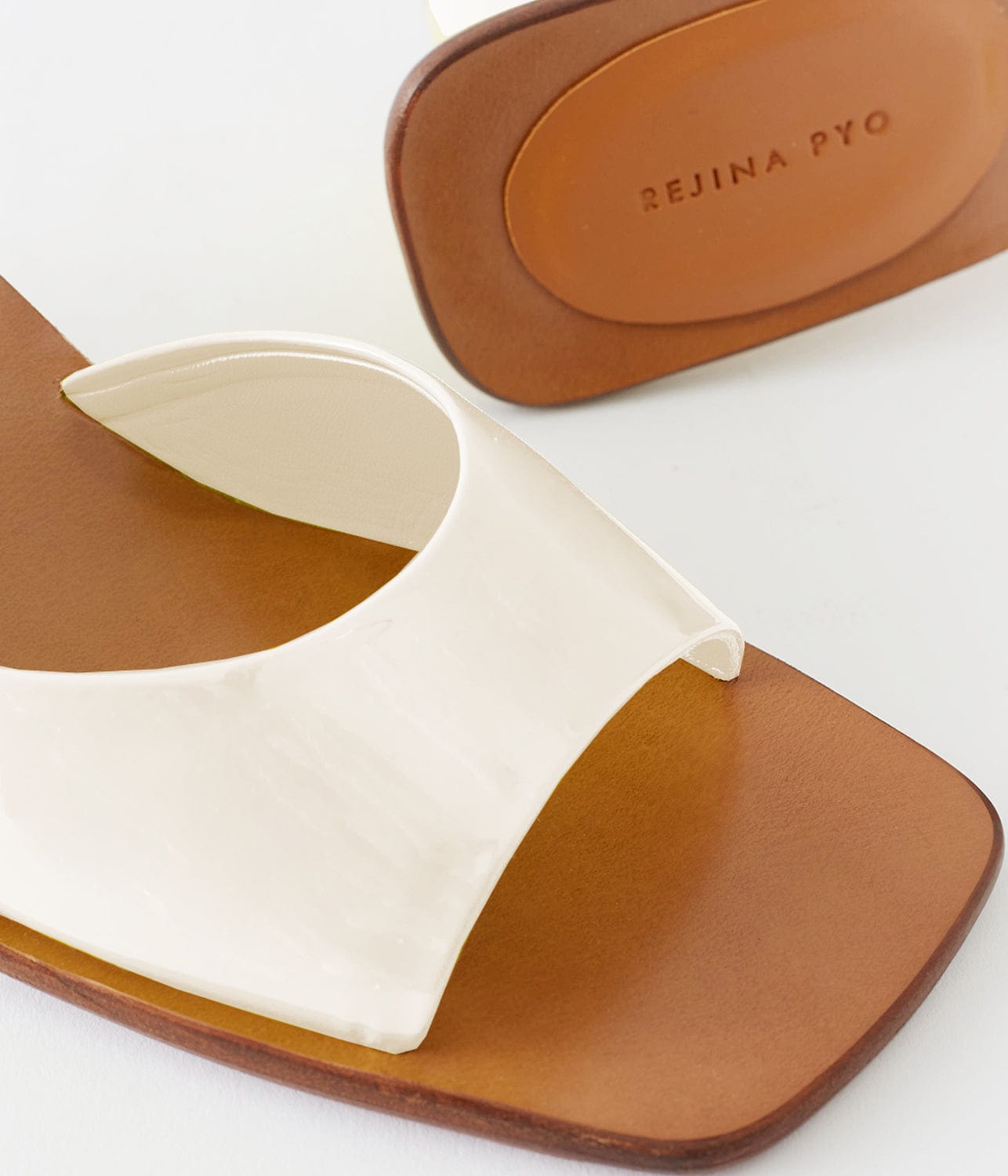 SELMA HEEL- CREAM | REJINA PYO | REJINA PYO SELMA HEEL- CREAM