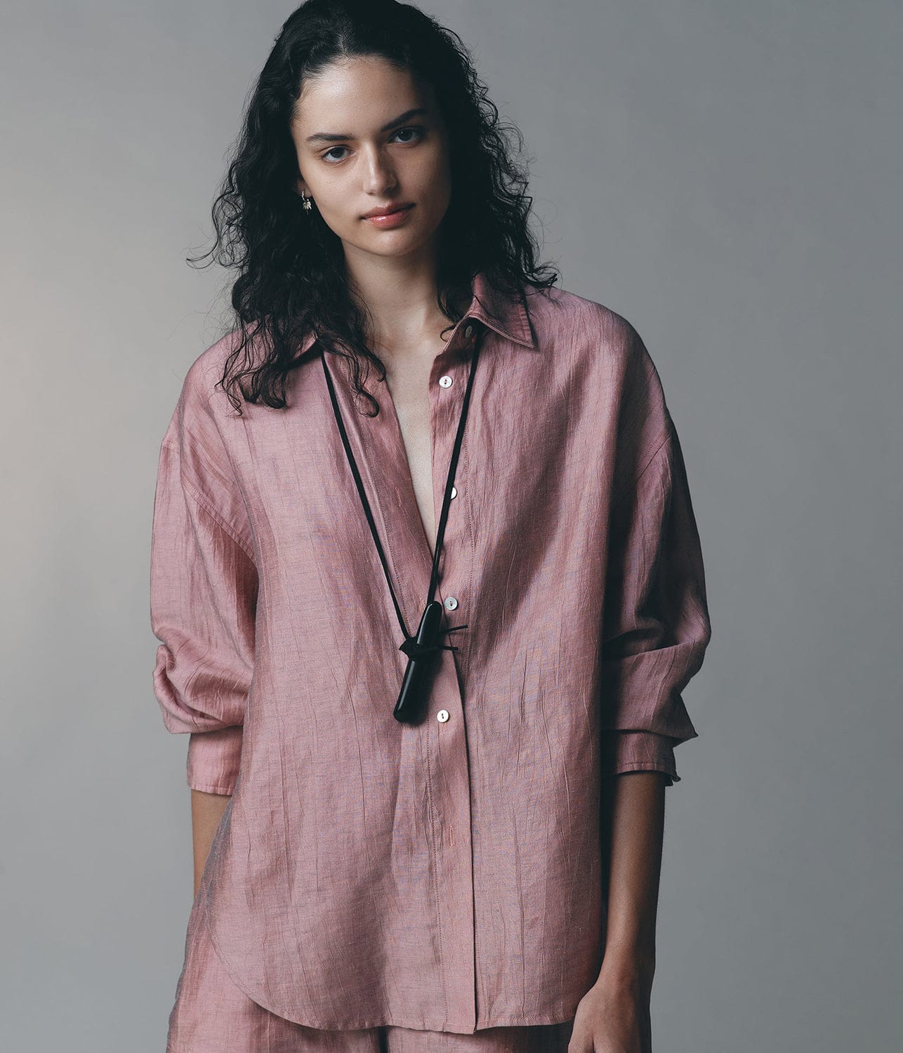 SJC MADE FOR TRAVEL SUKI SHIRT- SHOT PINK