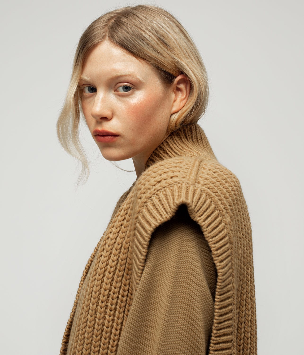 VEDA FISHERMAN VEST- CAMEL | MR MITTENS | MR MITTENS VEDA FISHERMAN VEST- CAMEL
