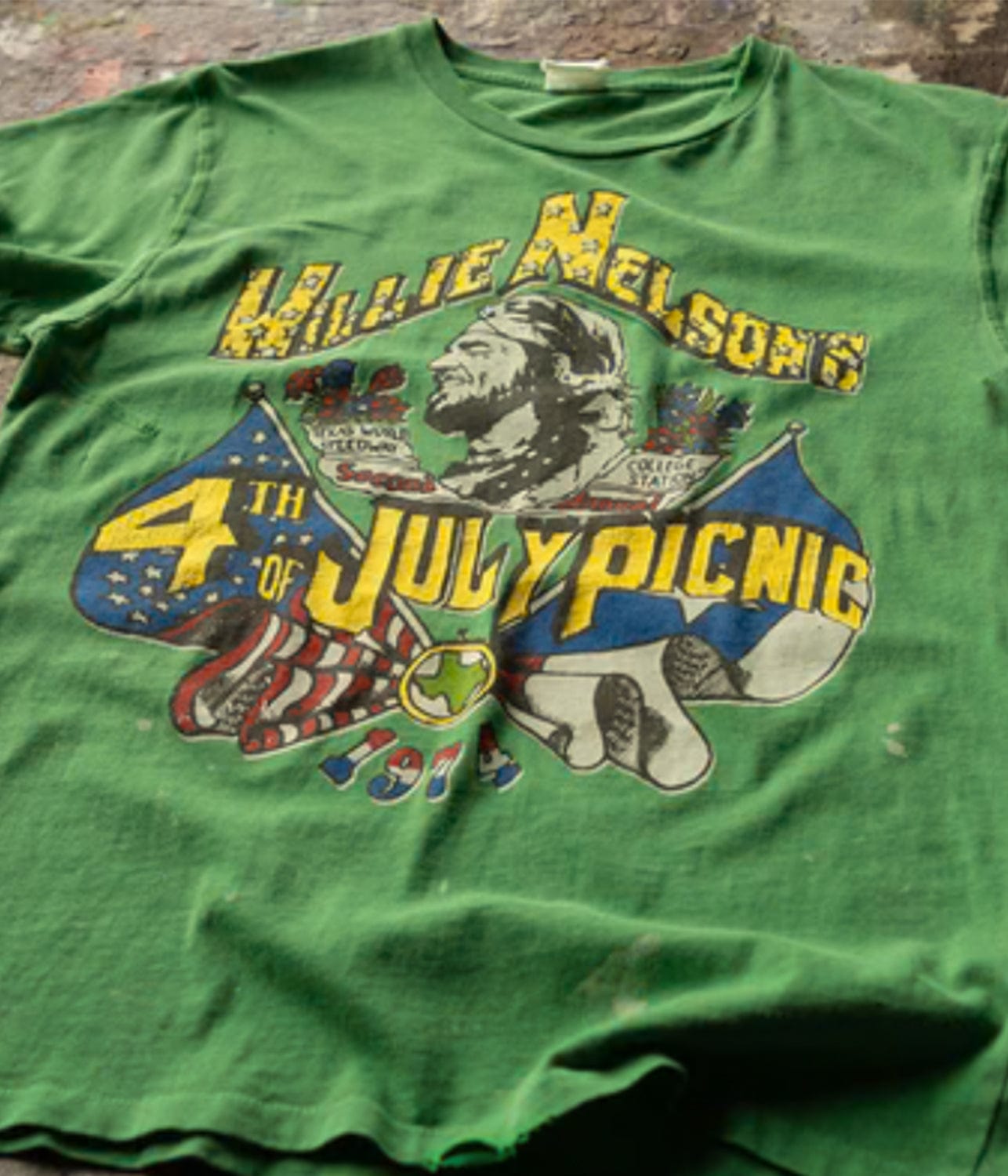 WILLIE NELSON 1974 TEE- GRASS | MADE WORN | MADE WORN WILLIE NELSON 1974 TEE- GRASS