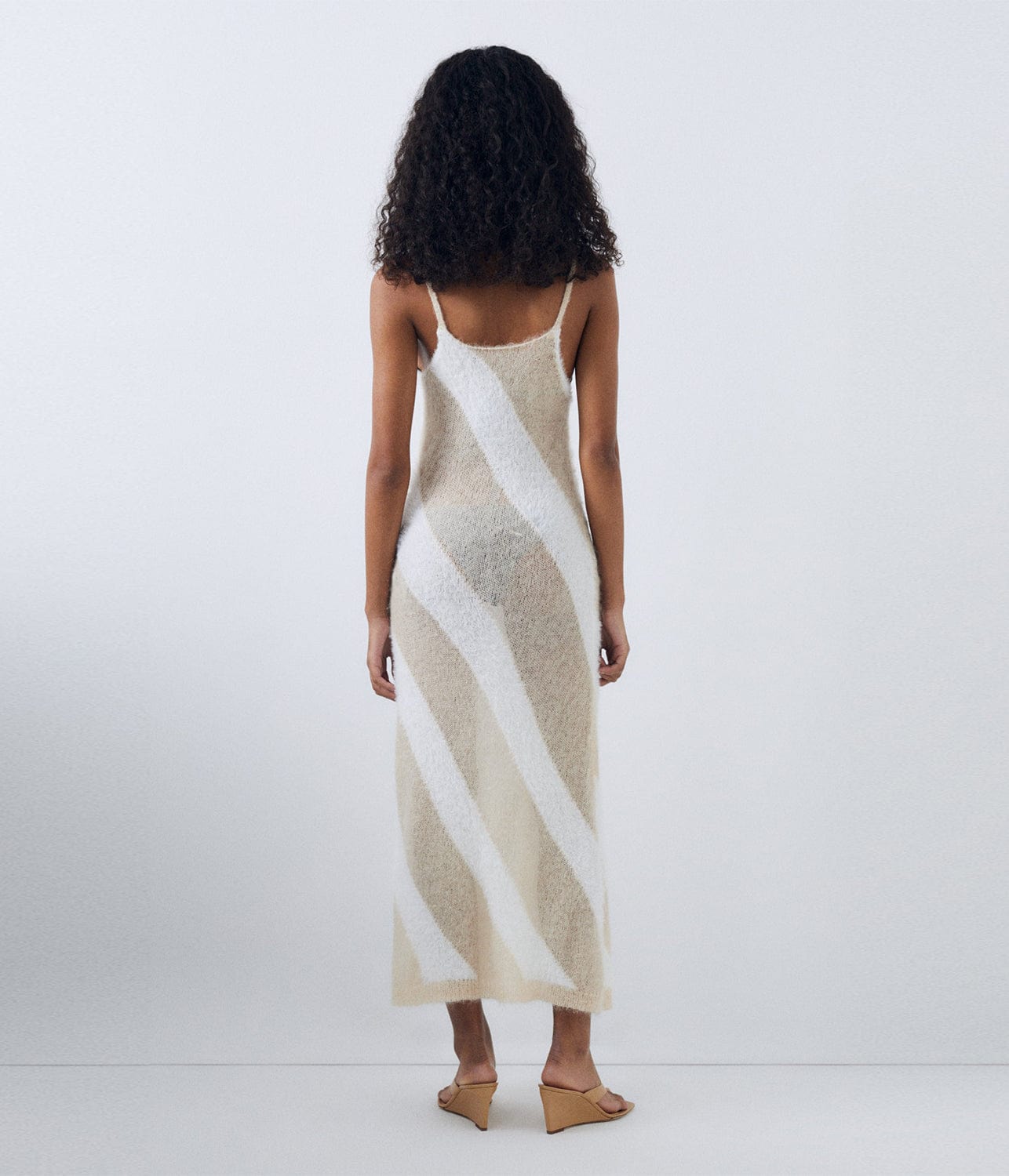 GIMAGUAS FUZZY DRESS- WHITE