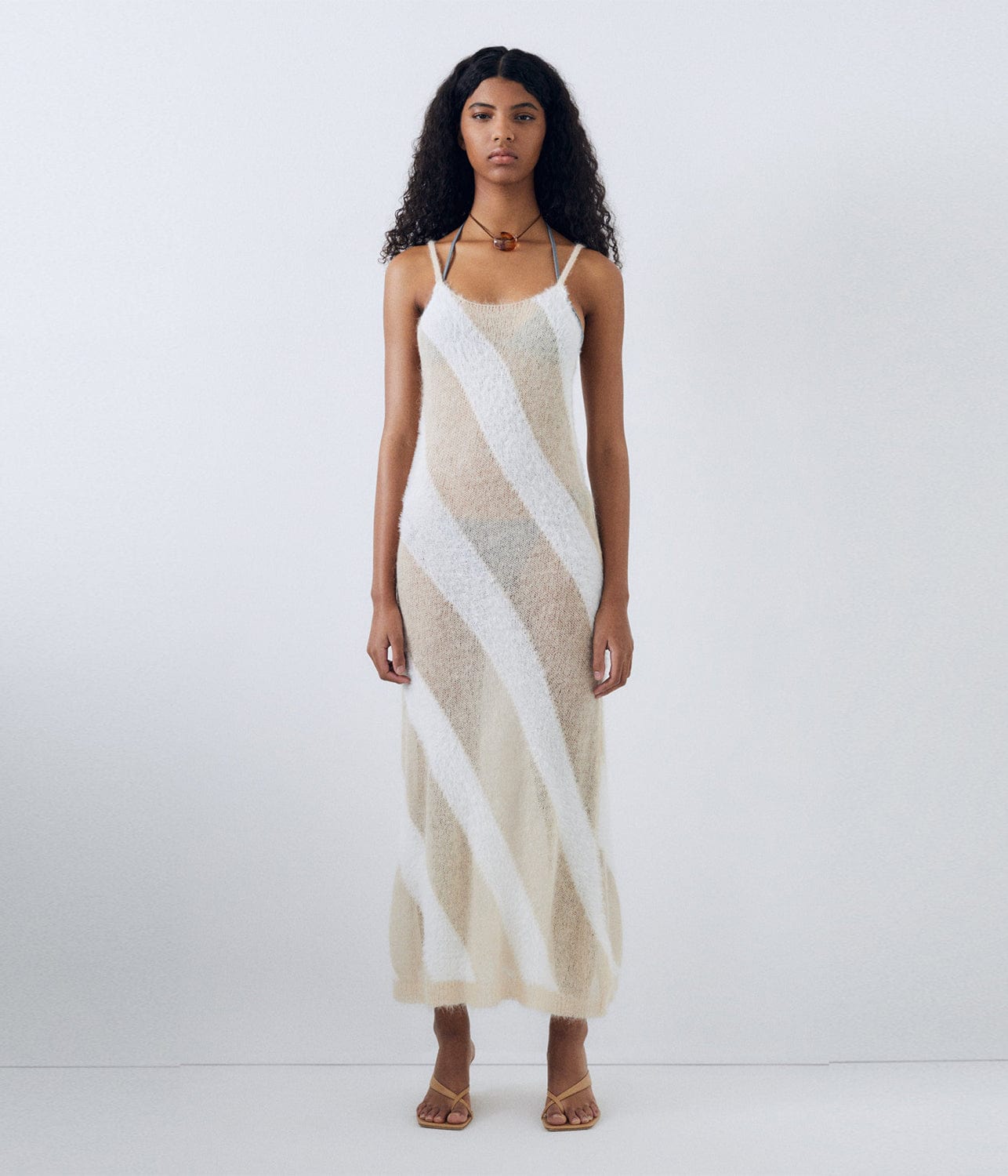 GIMAGUAS FUZZY DRESS- WHITE