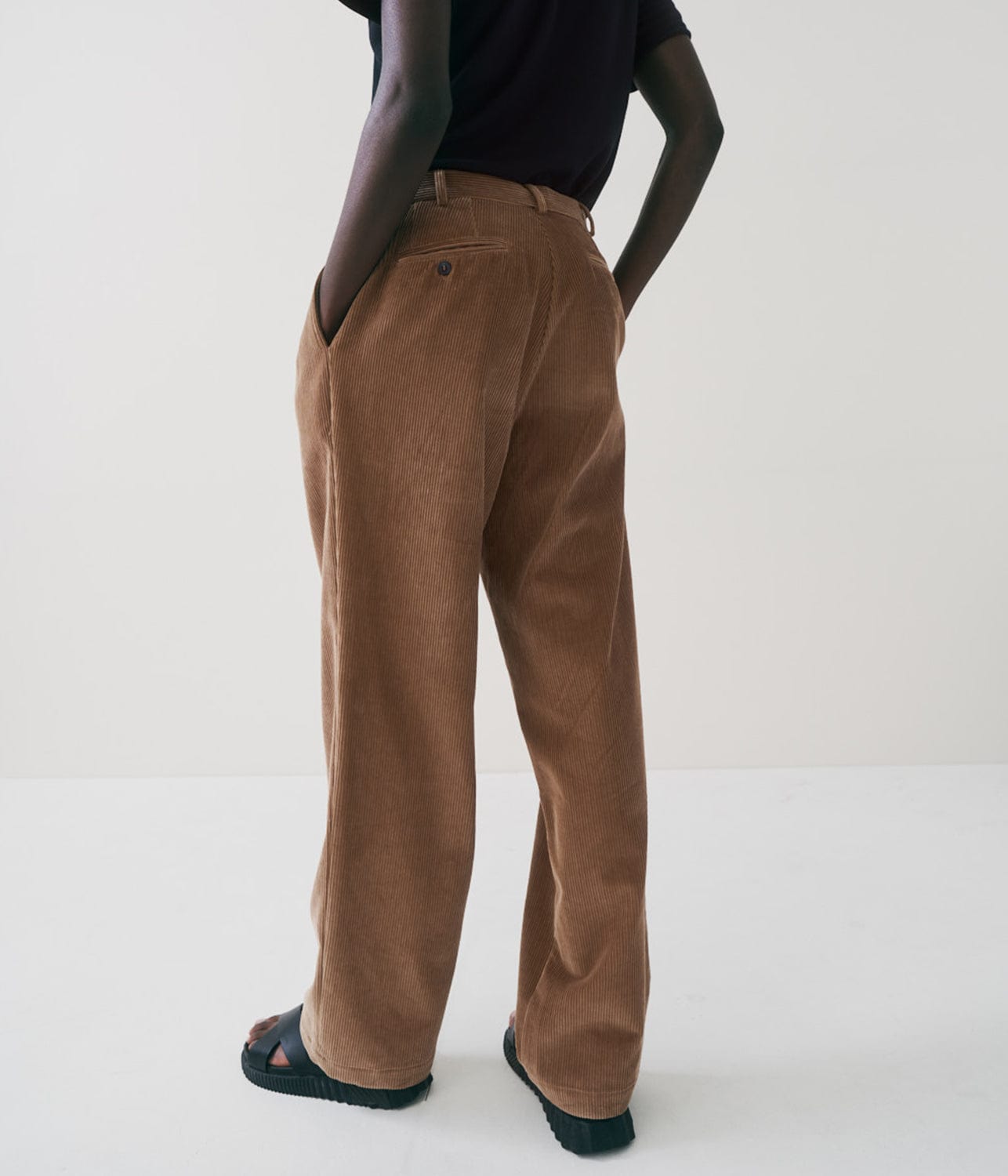 RIKA STUDIOS POLO PANTS- CARAMEL