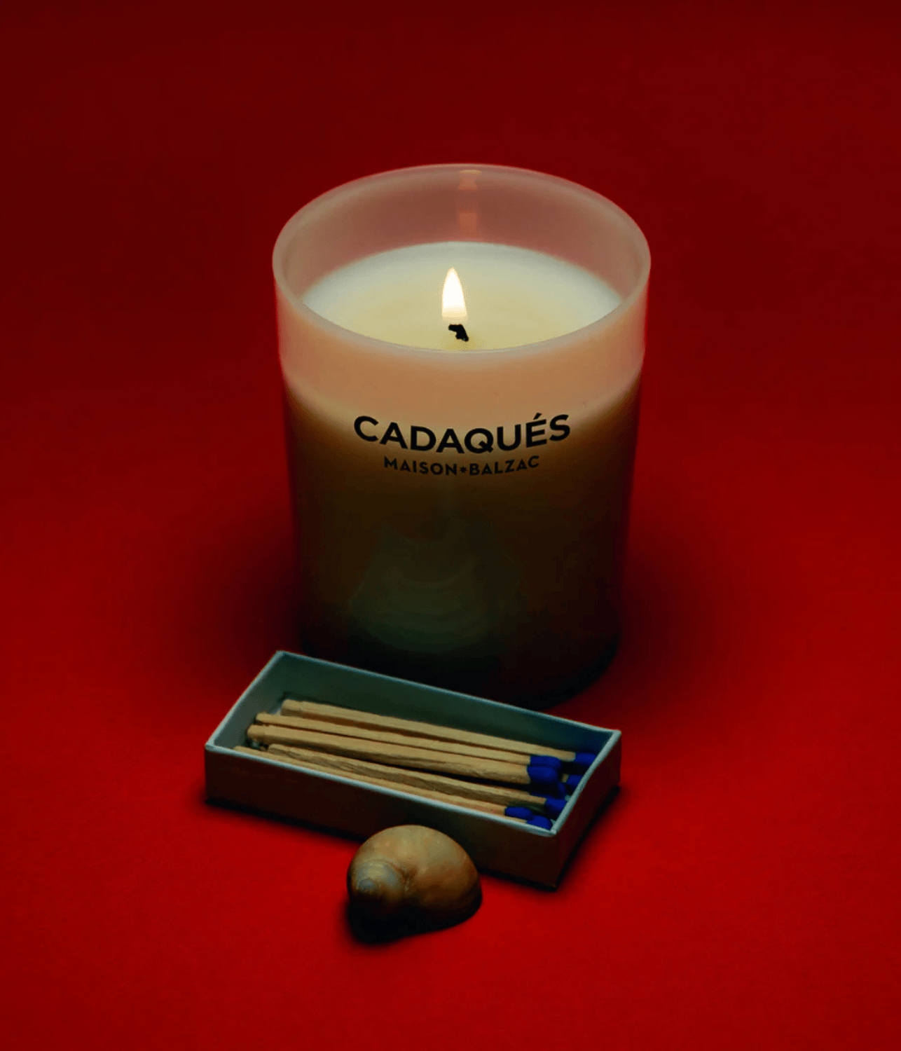 CADAQUES LARGE SCENTED CANDLE | MAISON BALZAC MAISON BALZAC CADAQUES LARGE SCENTED CANDLE