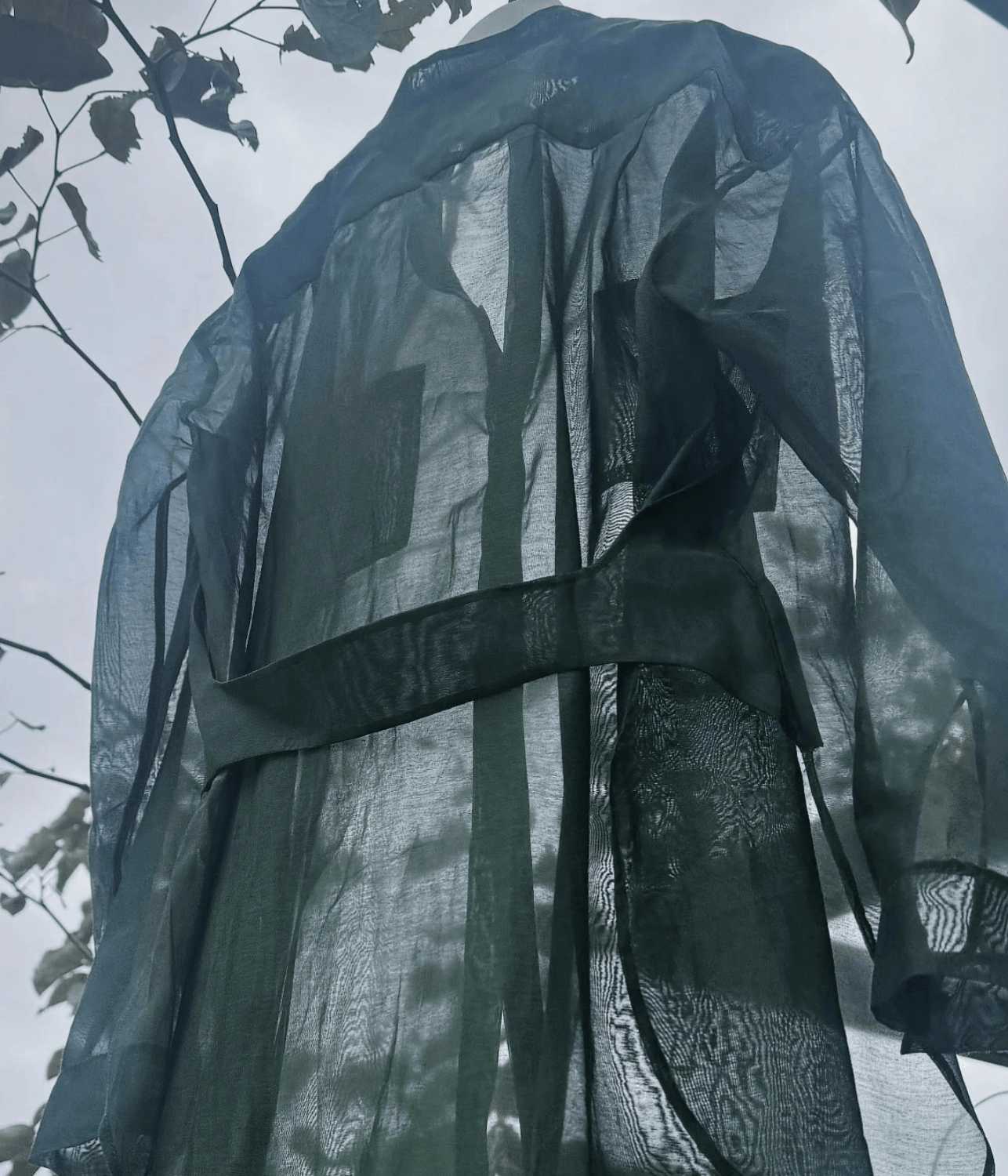 CLOUD DESHI SHIRT | VERDE OFFICINA | ARTCLUB  ARTCLUB BY HEIDI MIDDLETON CLOUD DESHI SHIRT | VERDE OFFICINA