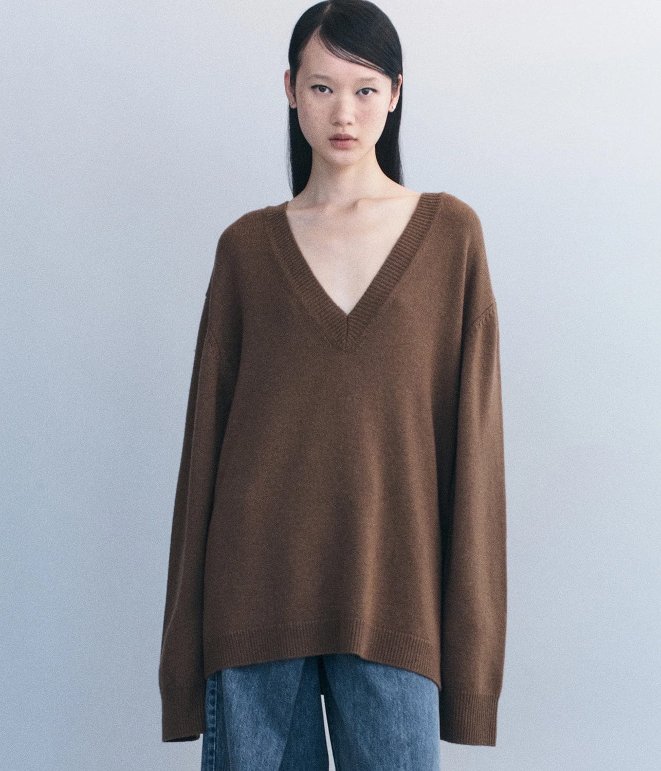 ELVA V-NECK SWEATER- KHAKI | COURTNEY ZHENG |  COURTNEY ZHENG ELVA V-NECK SWEATER- KHAKI