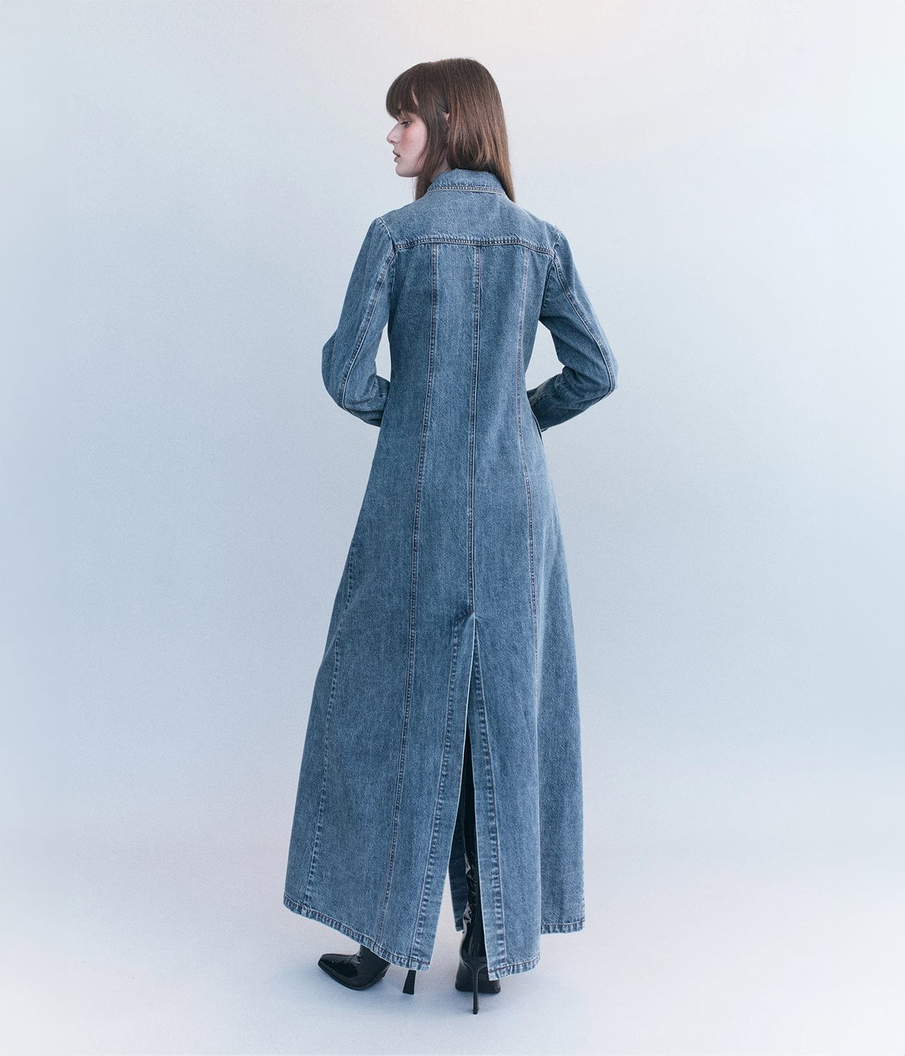 FABIAN DENIM COAT- WASHED INDIGO | COURTNEY ZHENG |  COURTNEY ZHENG FABIAN DENIM COAT- INDIGO