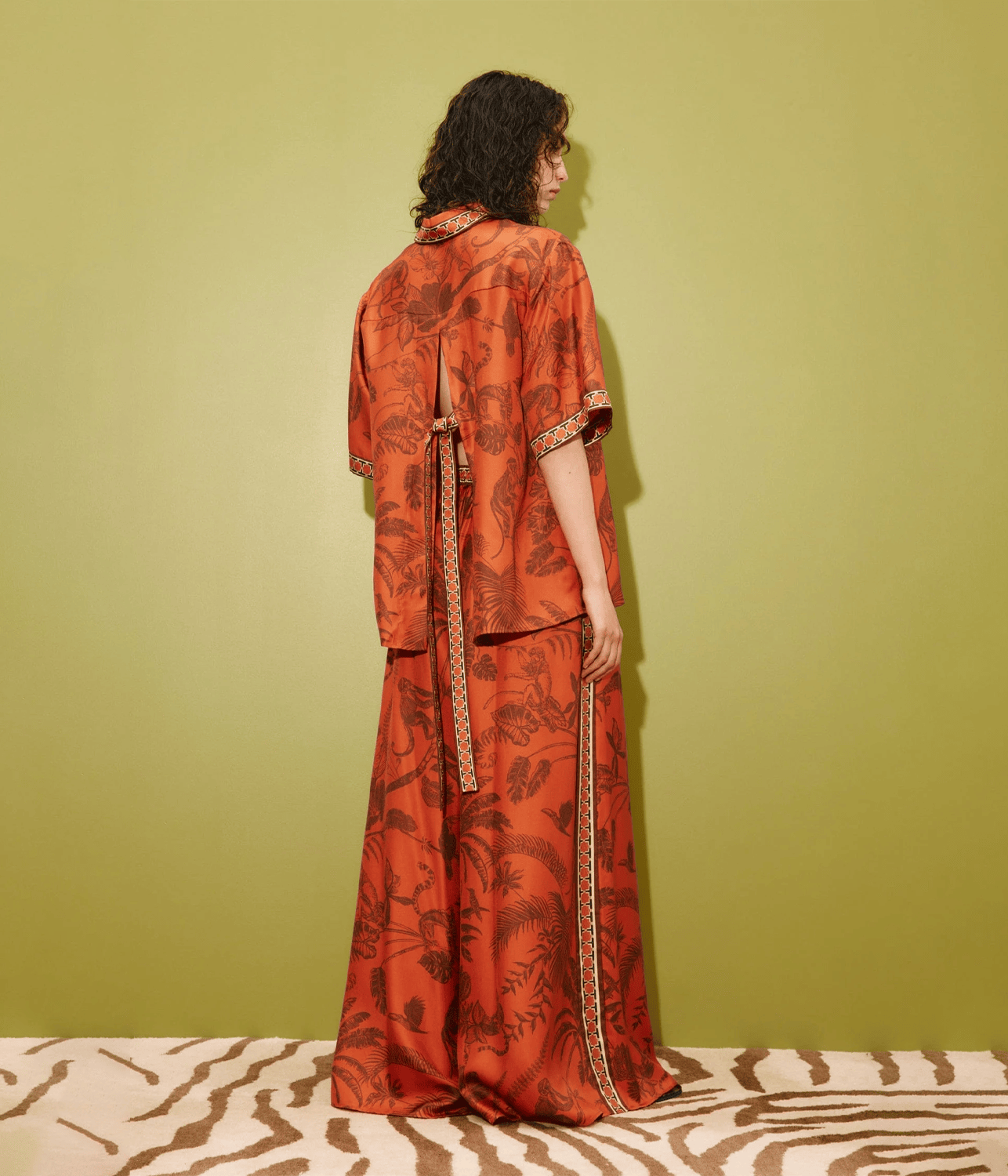 MONKEY DANCE SILK SHIRT | ALEMAIS ALEMAIS MONKEY DANCE SILK SHIRT