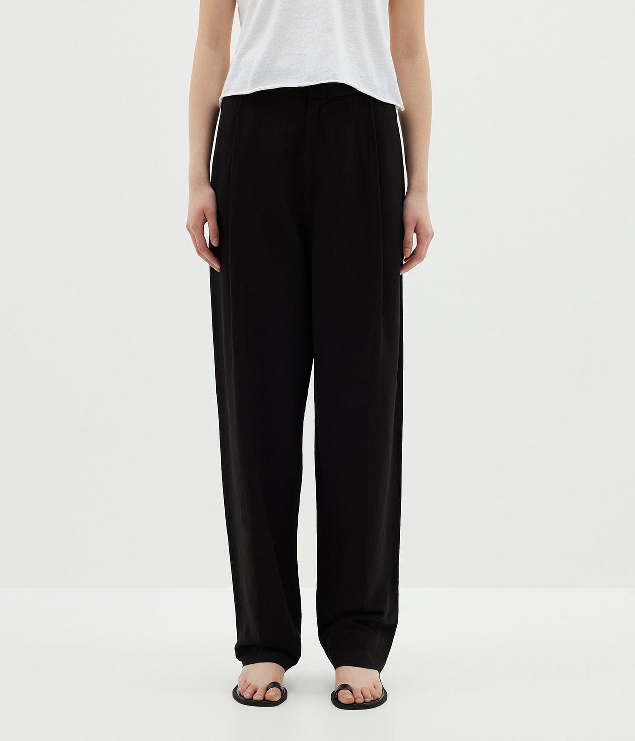 PLEAT FRONT LINEN PANT- BLACK | BASSIKE |  BASSIKE PLEAT FRONT LINEN PANT- BLACK