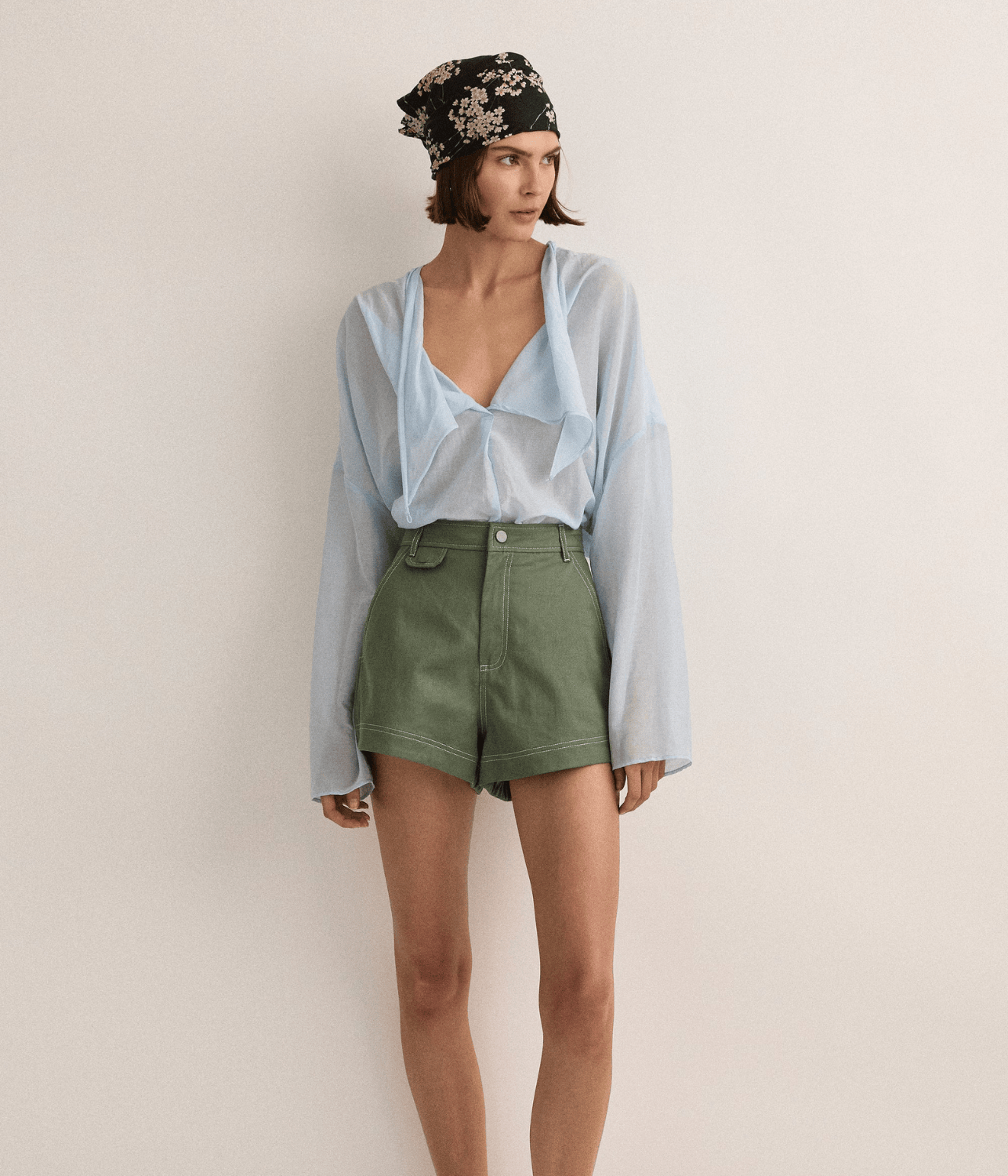 QUINN BLOUSE | SKYBLUE | SJC MADE FOR TRAVEL SJC MADE FOR TRAVEL QUINN BLOUSE | SKYBLUE