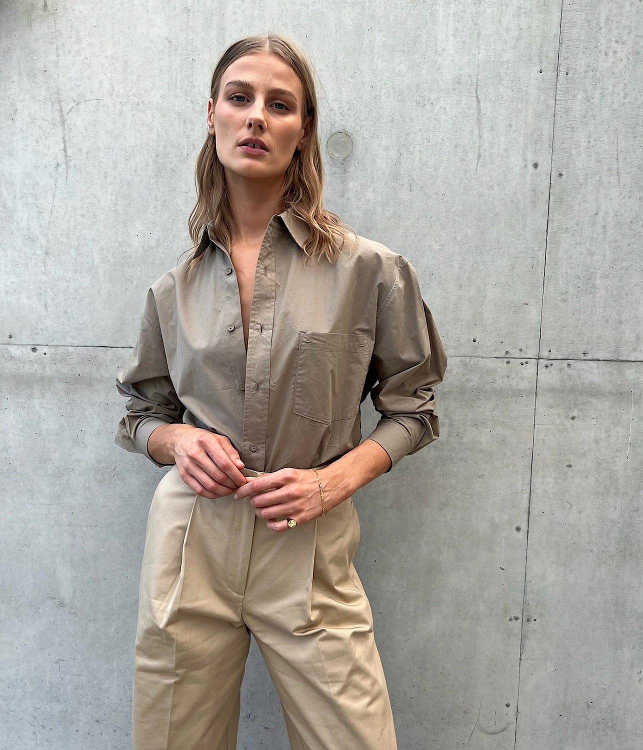RELAXED SHIRT - TAUPE | MATTEAU | MATTEAU RELAXED SHIRT - TAUPE