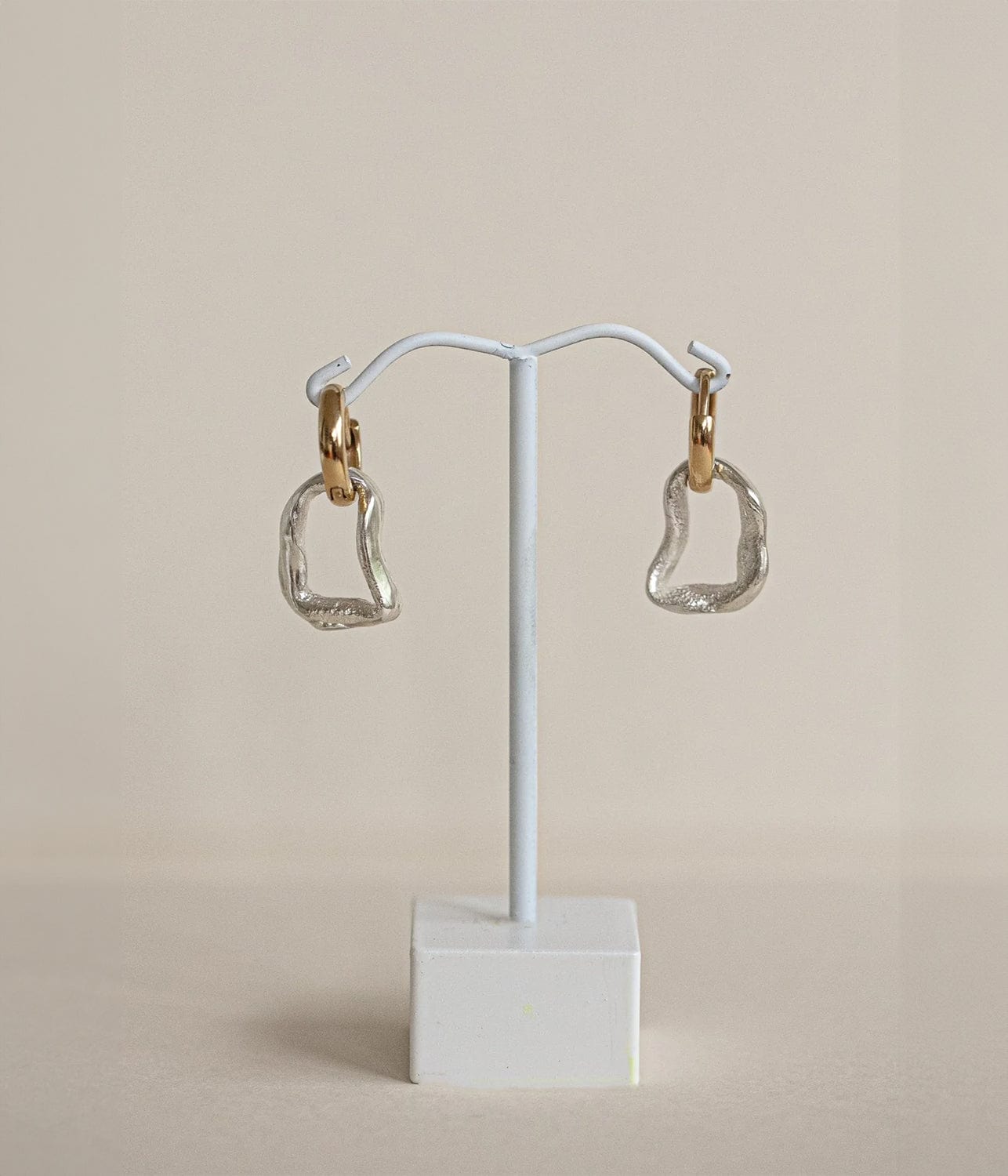 RELEASED FROM LOVE CLASSIC LINK EARRINGS 02 - GOLD HOOP WITH SILVER LINK