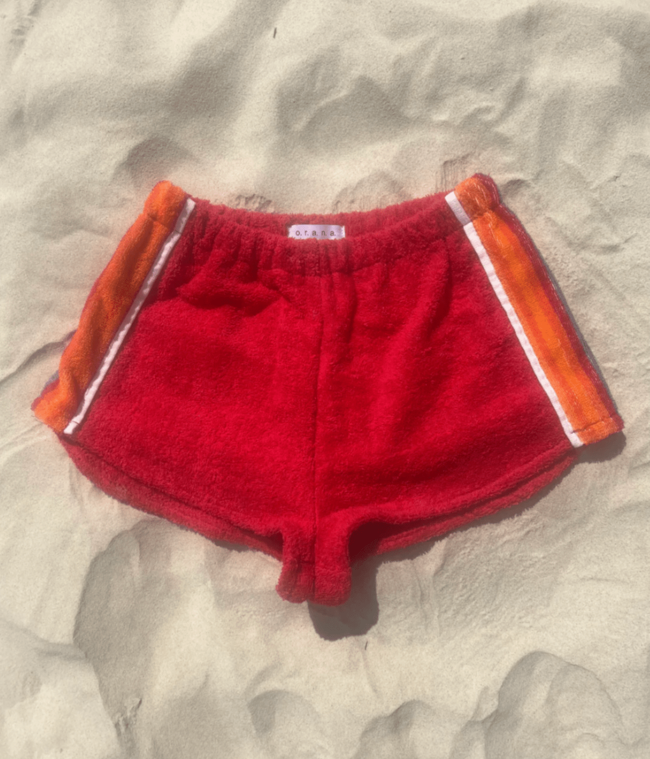 SCOOPED SHORT RED | O.R.A.N.A O.R.A.N.A SCOOPED SHORT RED