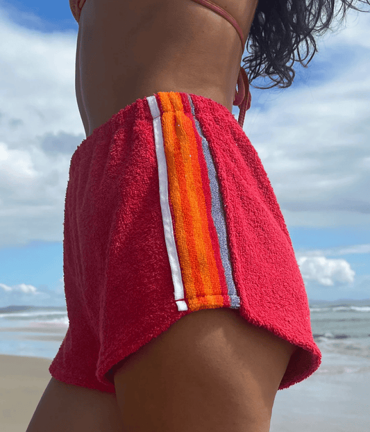 SCOOPED SHORT RED | O.R.A.N.A O.R.A.N.A SCOOPED SHORT RED