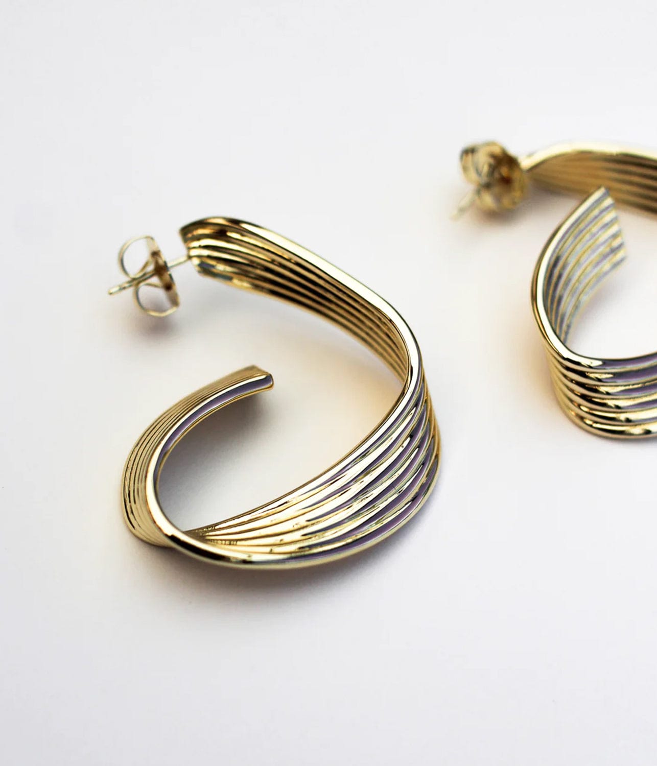 SCULPTURAL RIBBON EARRINGS- GOLD | F+H |  F+H SCULPTURAL RIBBON EARRINGS- GOLD