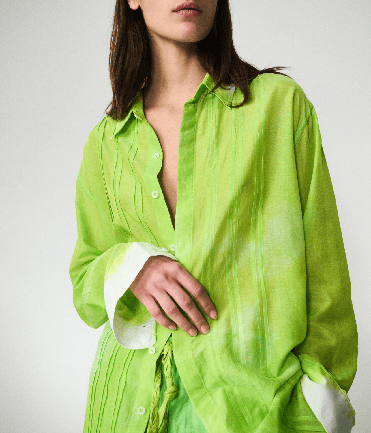 SILK COTTON PLEAT SHIRT DRESS PARAKEET | LUUDA LUUDA SILK COTTON PLEAT SHIRT DRESS PARAKEET