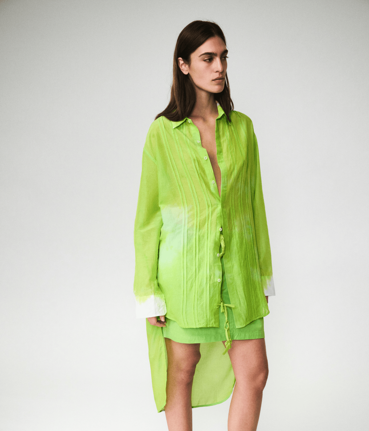 SILK COTTON PLEAT SHIRT DRESS PARAKEET | LUUDA FOR ARTISTS ONLY SILK COTTON PLEAT SHIRT DRESS PARAKEET | LUUDA FOR ARTISTS ONLY