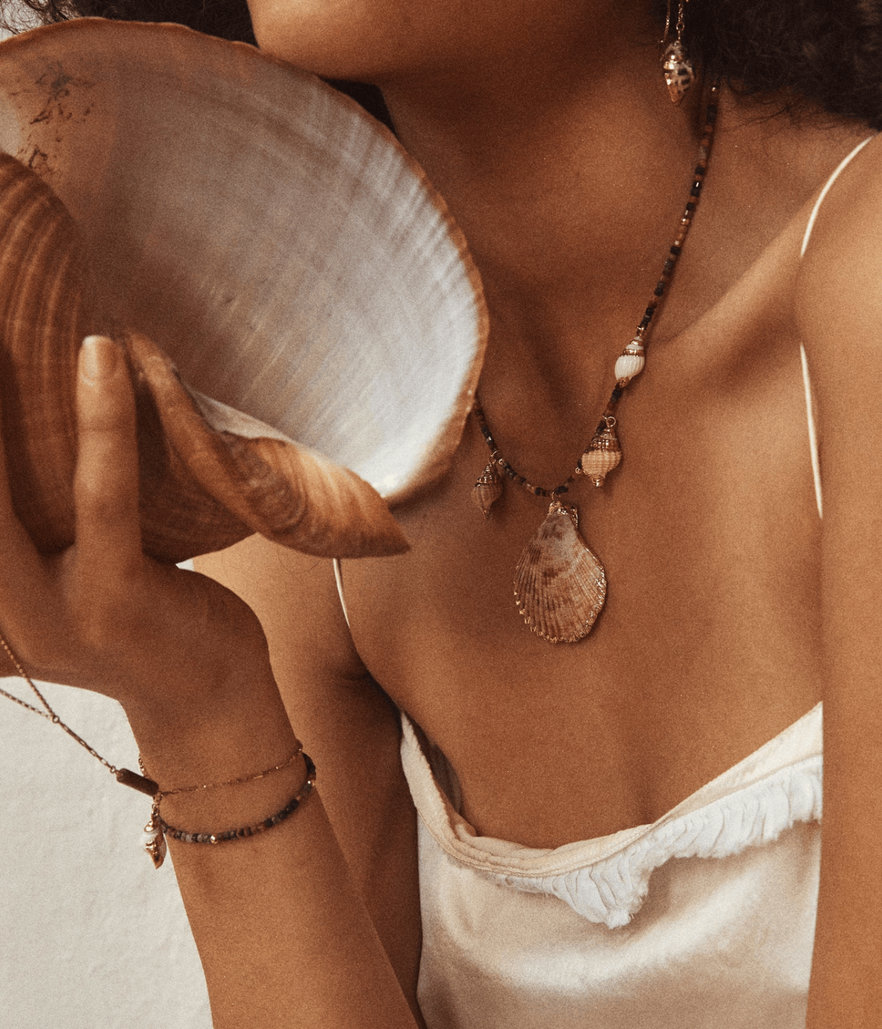 SISI SHELL NECKLACE | PETITE GRAND PETITE GRAND SISI SHELL NECKLACE