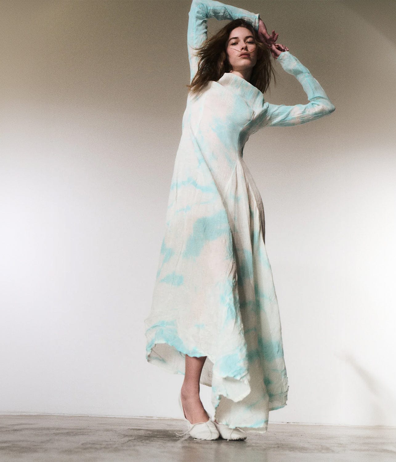 SWING LINEN GOWN- ICE BLUE | LUUDA |  LUUDA SWING LINEN GOWN- ICE BLUE