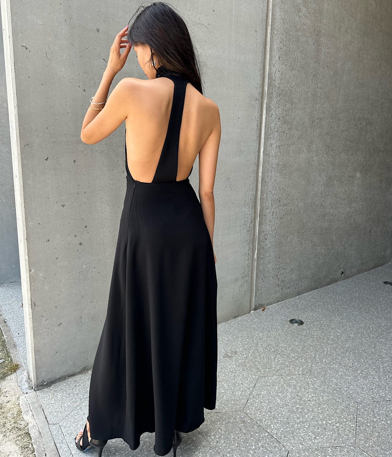 T-BACK MIDI DRESS- BLACK | MATTEAU | MATTEAU T-BACK MIDI DRESS- BLACK