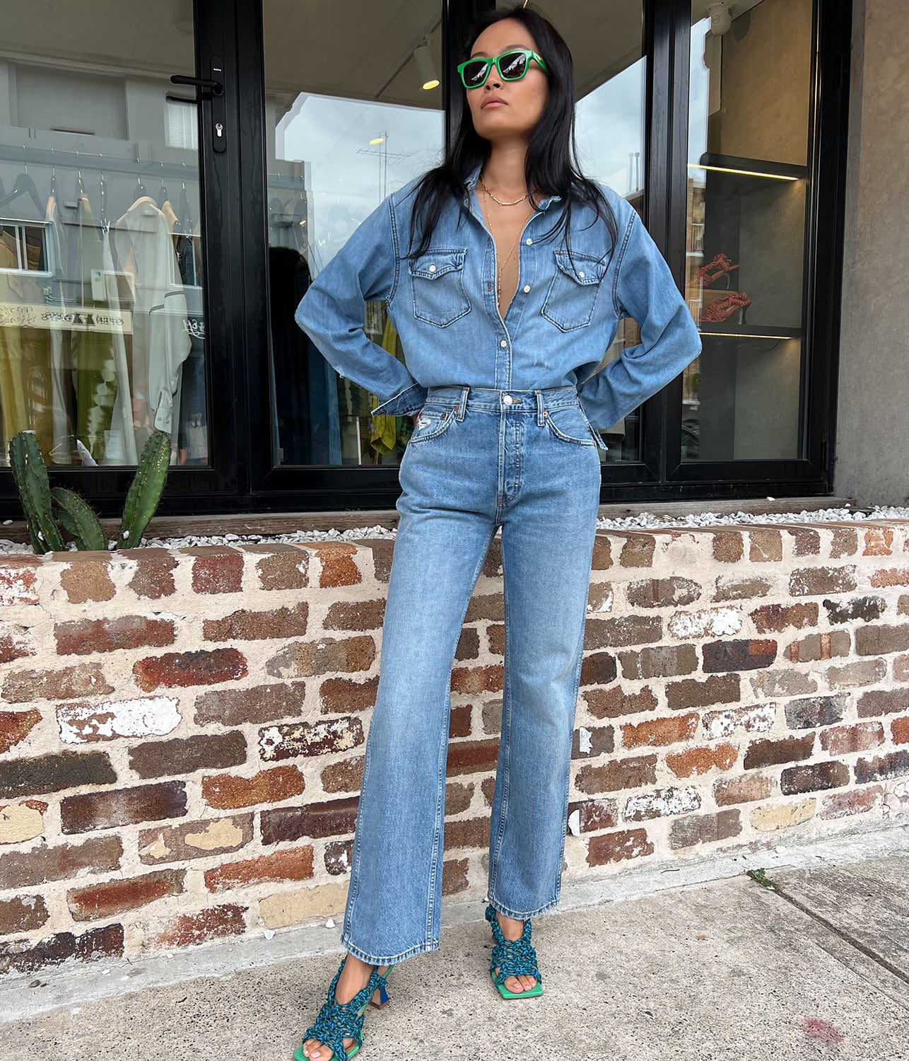 90'S HIGH RISE LOOSE JEANS- WORN BLUE | RE/DONE | RE/DONE 90'S HIGH RISE LOOSE JEANS- WORN BLUE