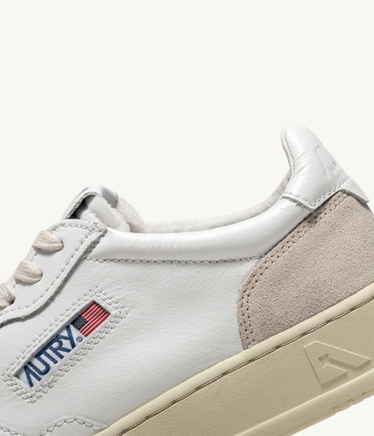 MEDALIST LOW SNEAKER- WHITE | AUTRY |  AUTRY MEDALIST LOW SNEAKER- WHITE